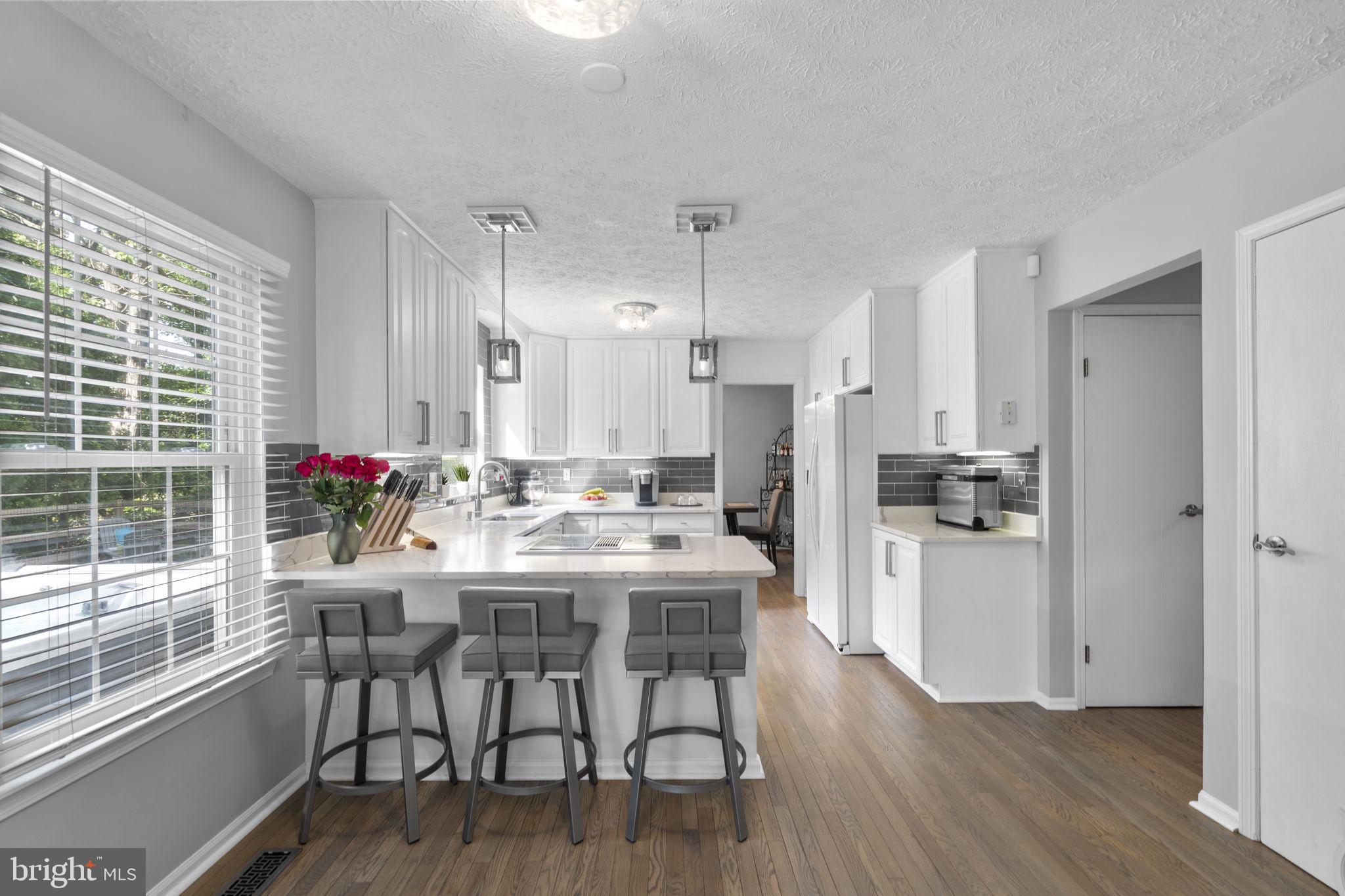 MAYFIELD MANOR - Residential