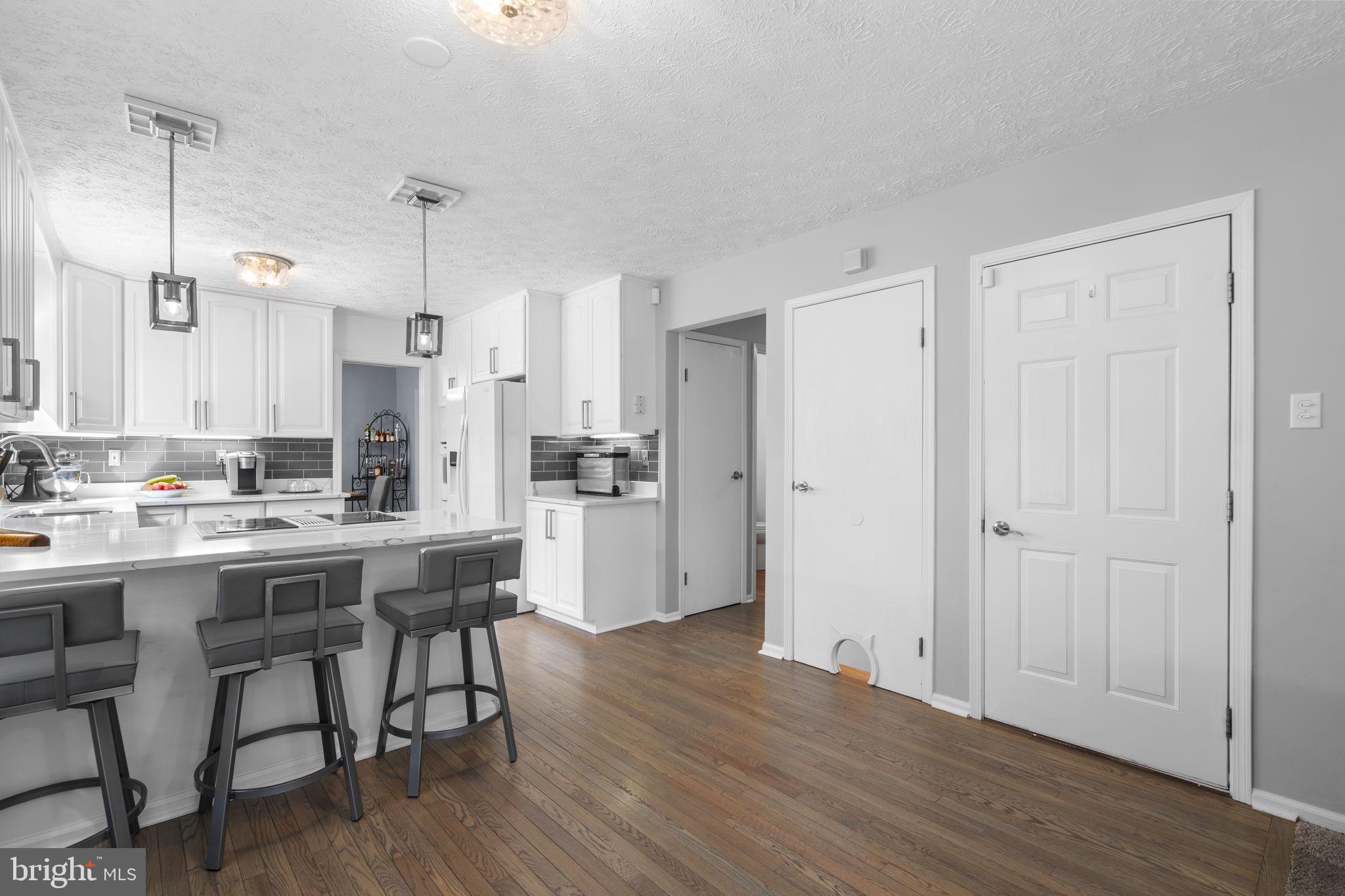 MAYFIELD MANOR - Residential