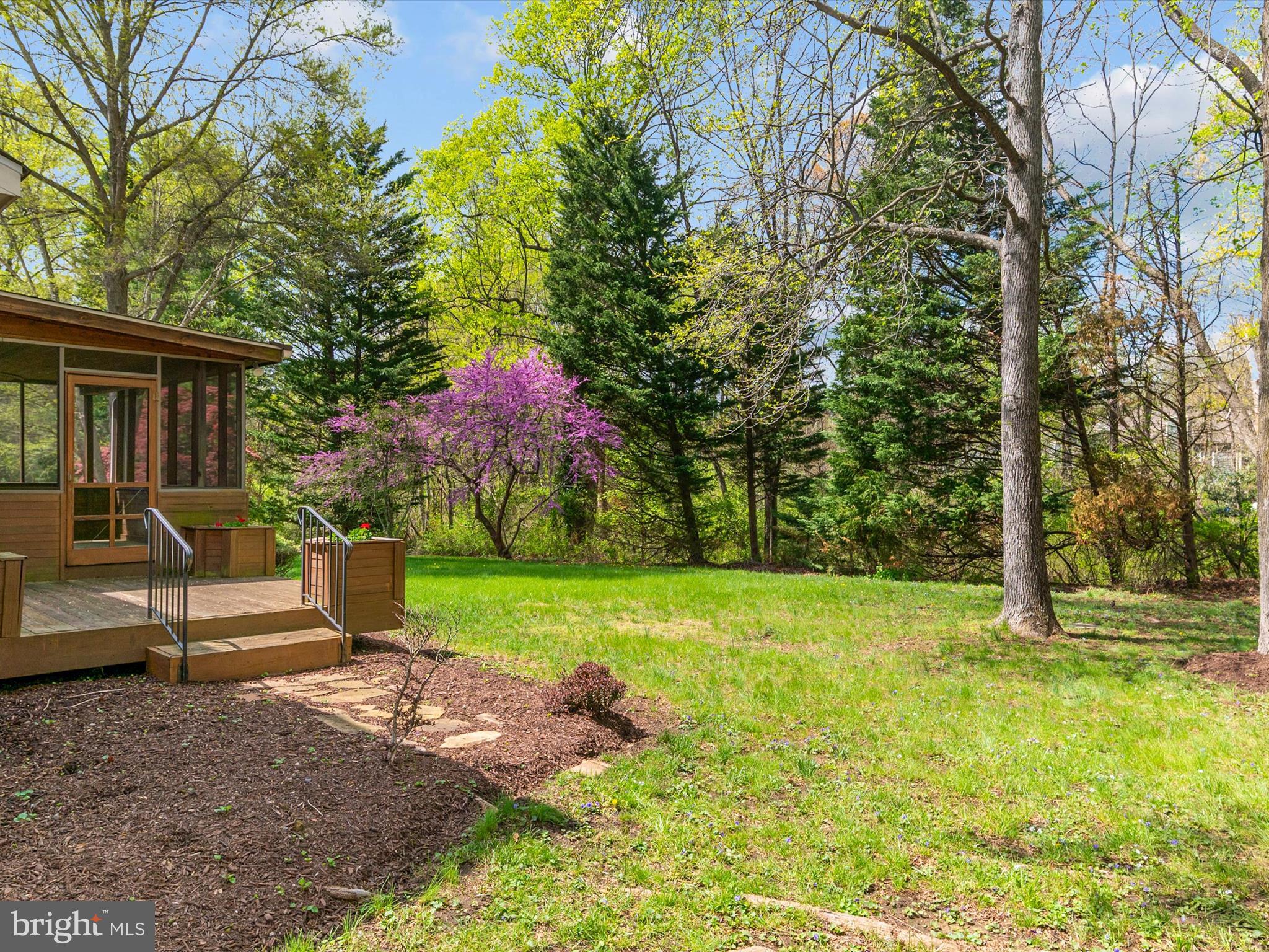 HUNT MEADOW - Residential