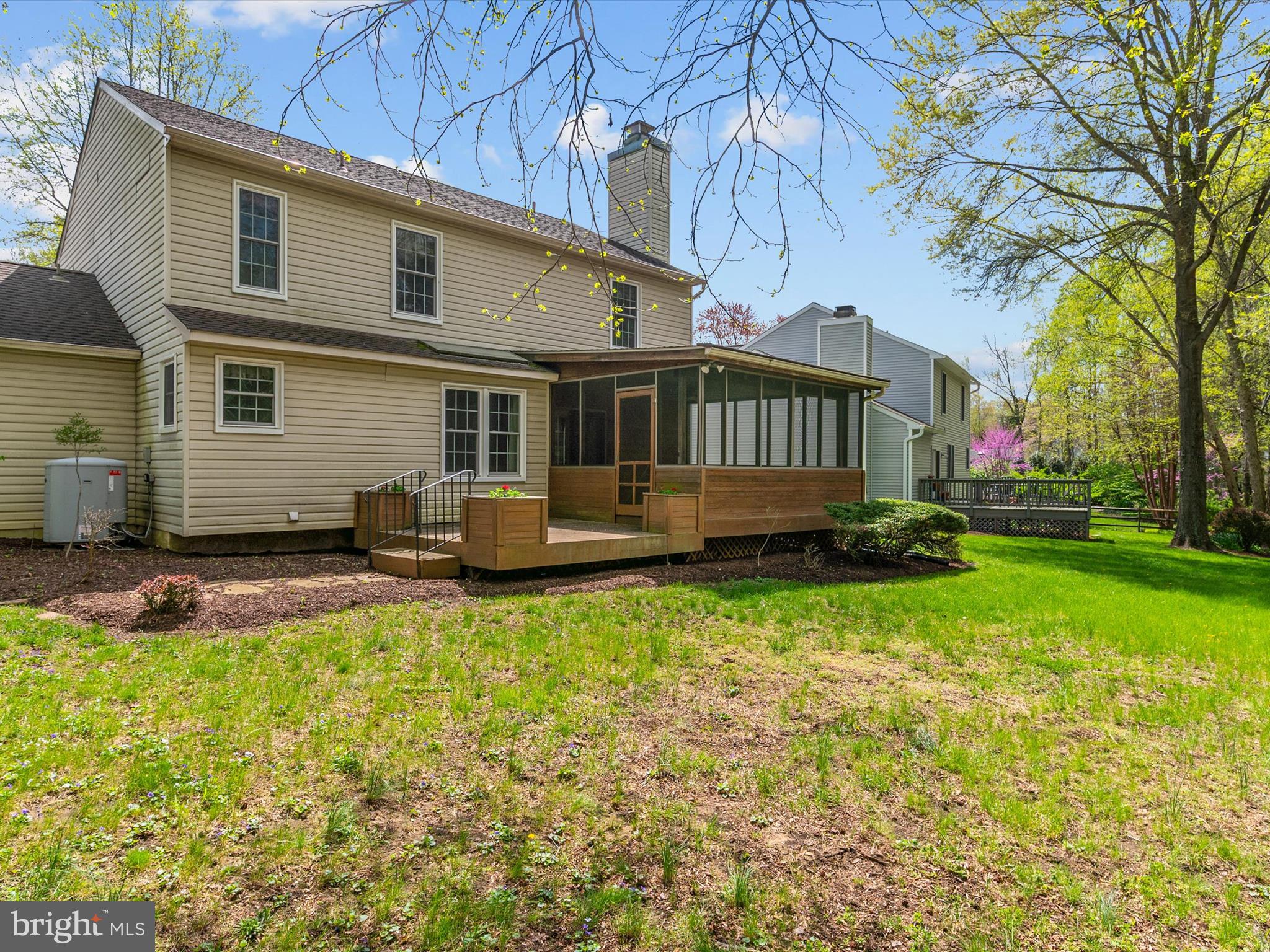HUNT MEADOW - Residential