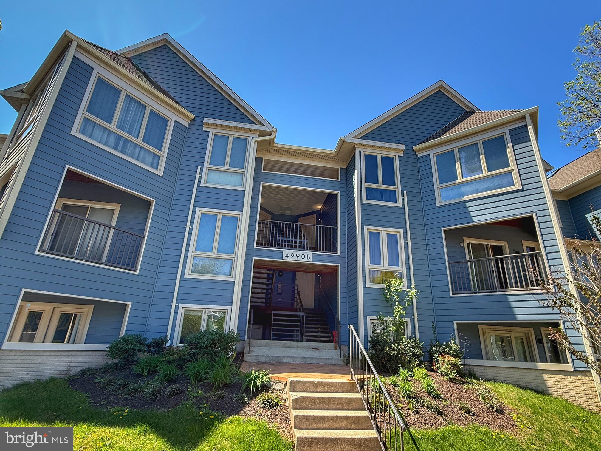 Welcome to this beautiful 2-bedroom, 2-bathroom garden-style apartment in the desirable Dorsey Search community. Offering 1,270 square feet of comfortable living space, this home combines modern convenience with everyday comfort.

The bright, open floor plan features a spacious living room with a cozy fireplace and abundant natural light. The kitchen offers ample counter space and a convenient washer and dryer inside the unit, making daily living easy and efficient.

Enjoy the beautifully landscaped common grounds without the hassle of maintenance, as the association handles lawn care and snow removal. Abundant parking is available throughout the community.

Ideally located near shopping, dining, parks, and recreation, this home offers the perfect blend of comfort, convenience, and lifestyle in one of Columbia's most sought-after communities.