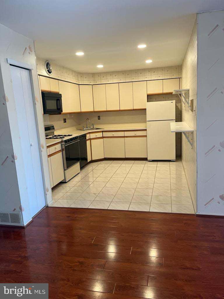 REGENCY - Residential