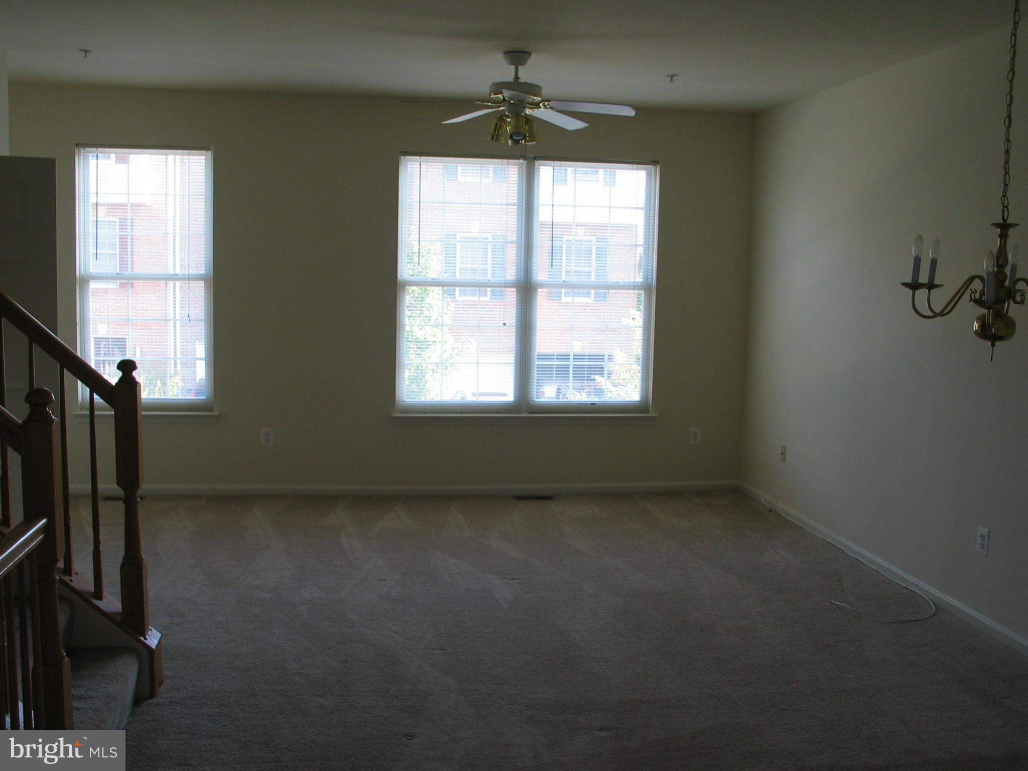 RIVER OAKS - Residential Lease