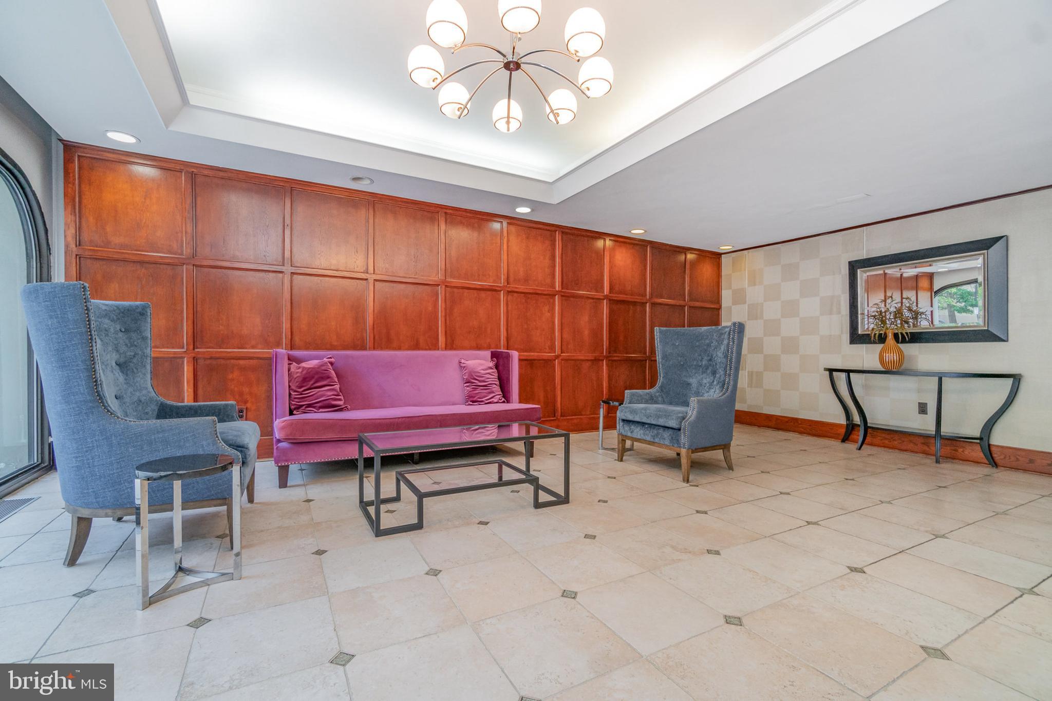 FOGGY BOTTOM - Residential