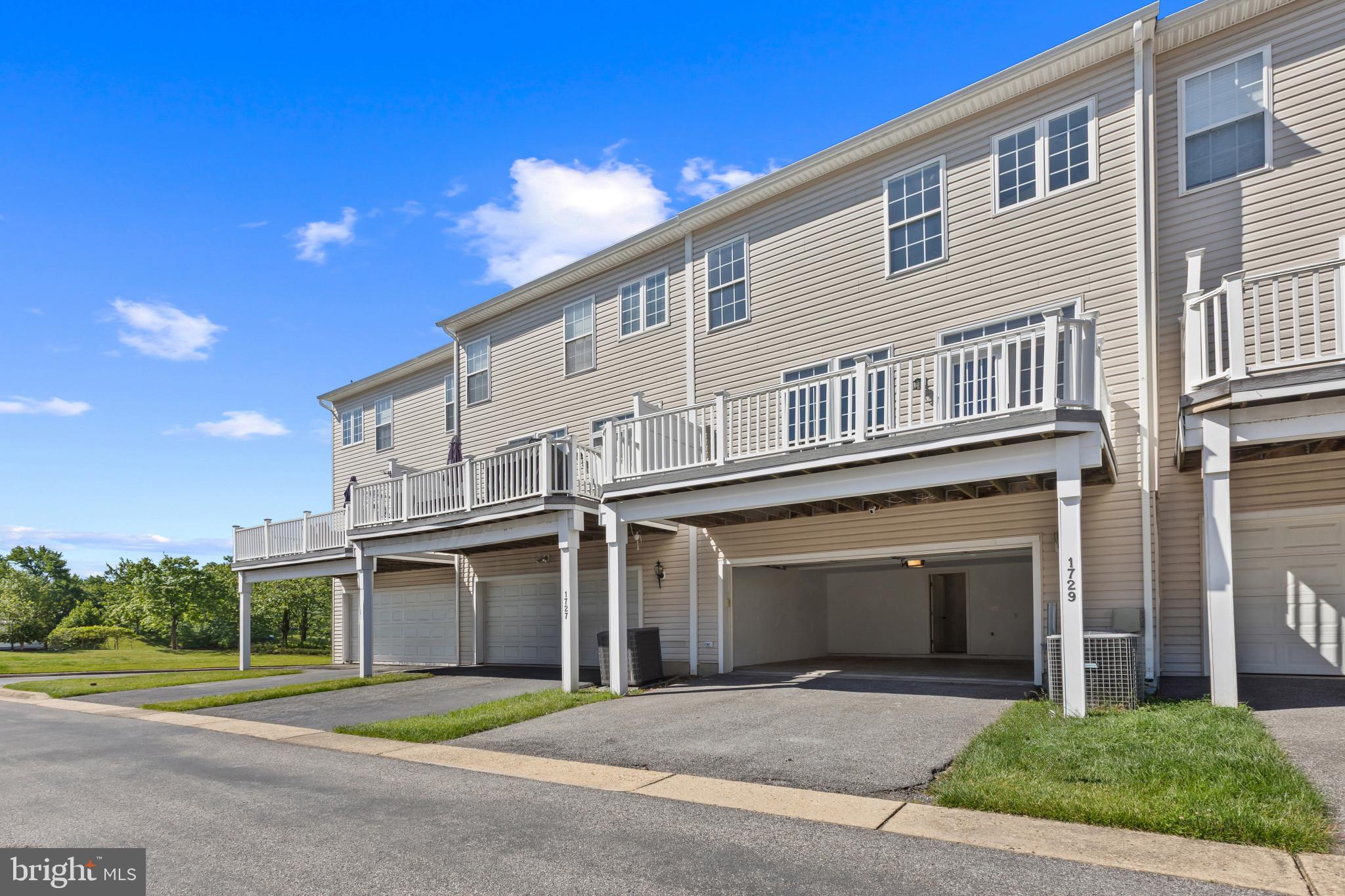 VILLAGES OF DORCHESTER - Residential