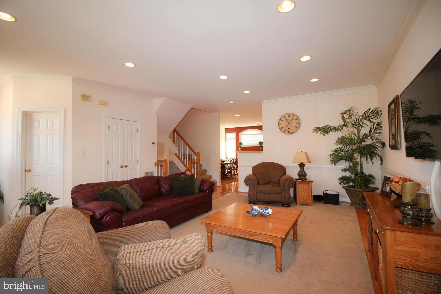 FAIR LAKES - Residential Lease