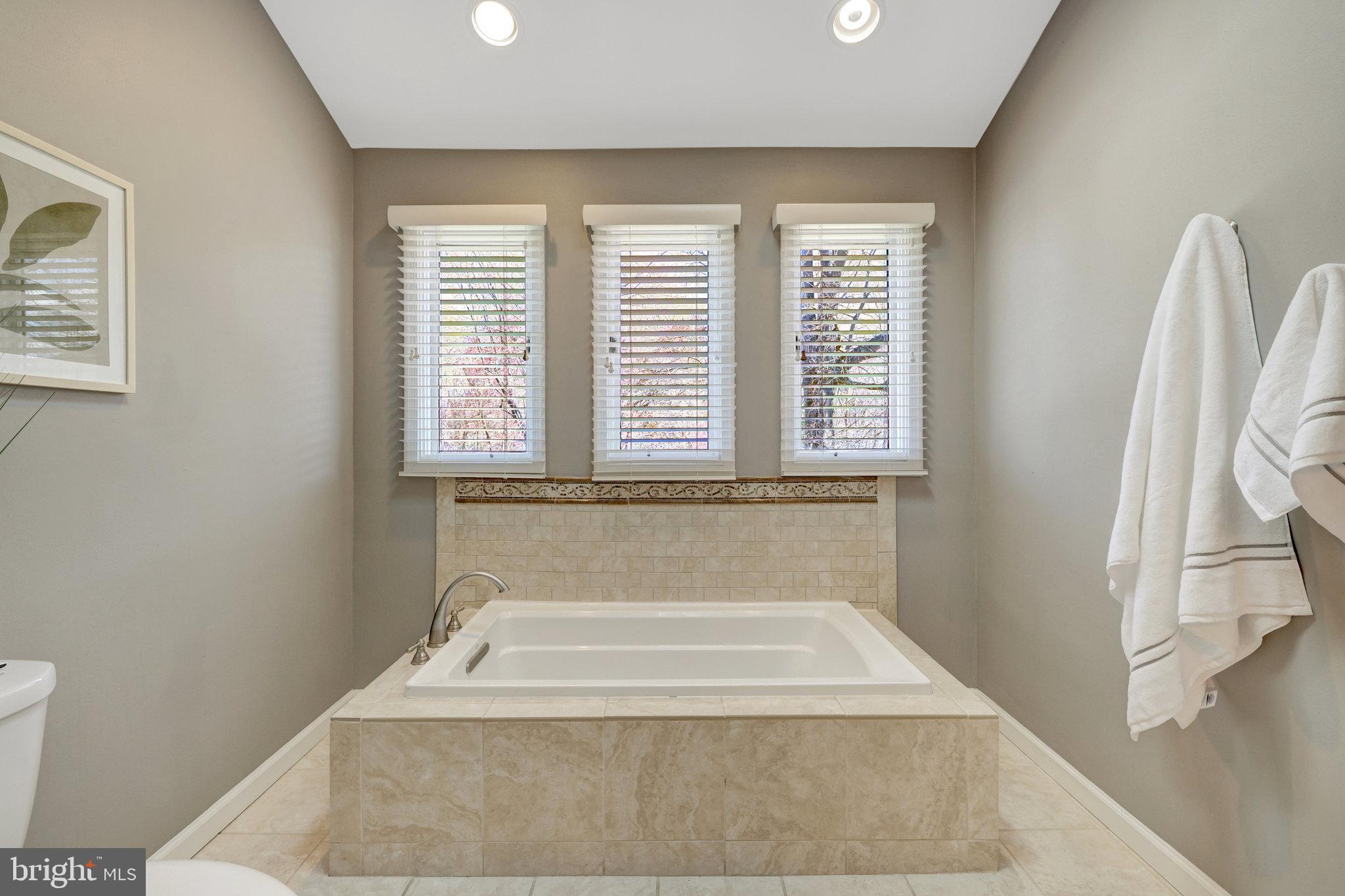 FOX MILL ESTATES - Residential