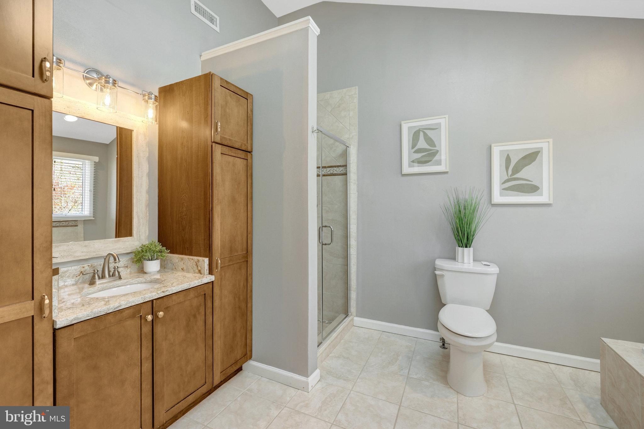 FOX MILL ESTATES - Residential