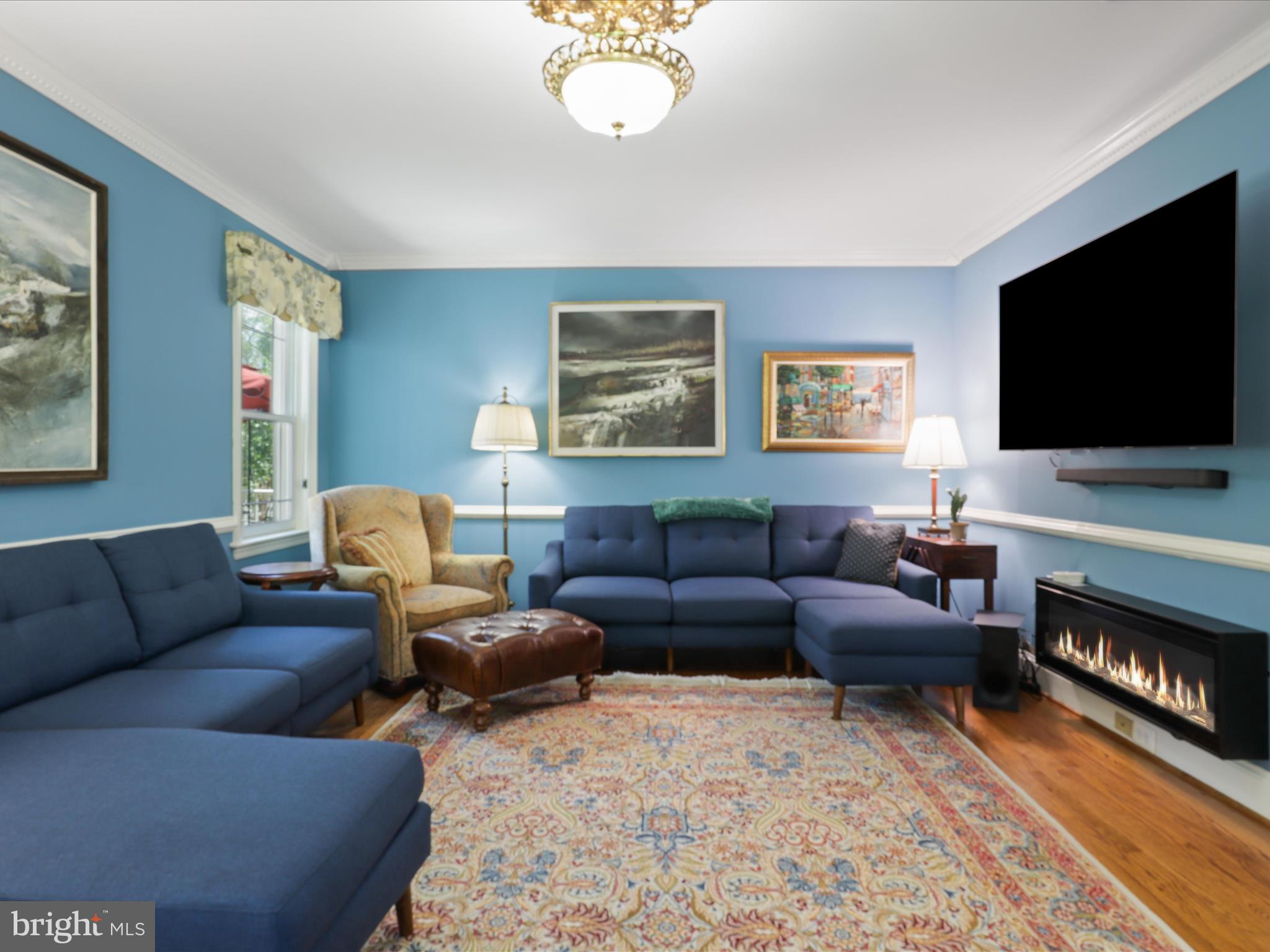 ESTATES AT ORCHARD COURT - Residential