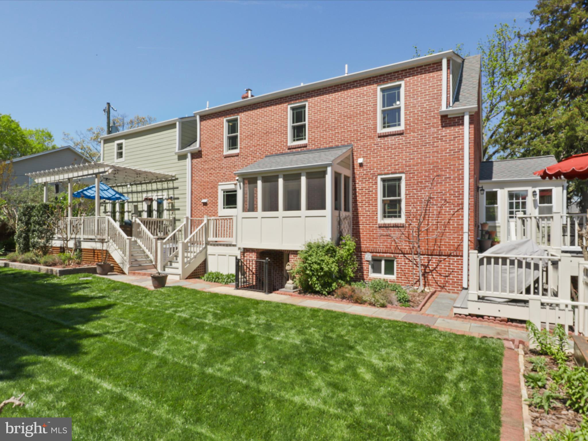 ESTATES AT ORCHARD COURT - Residential
