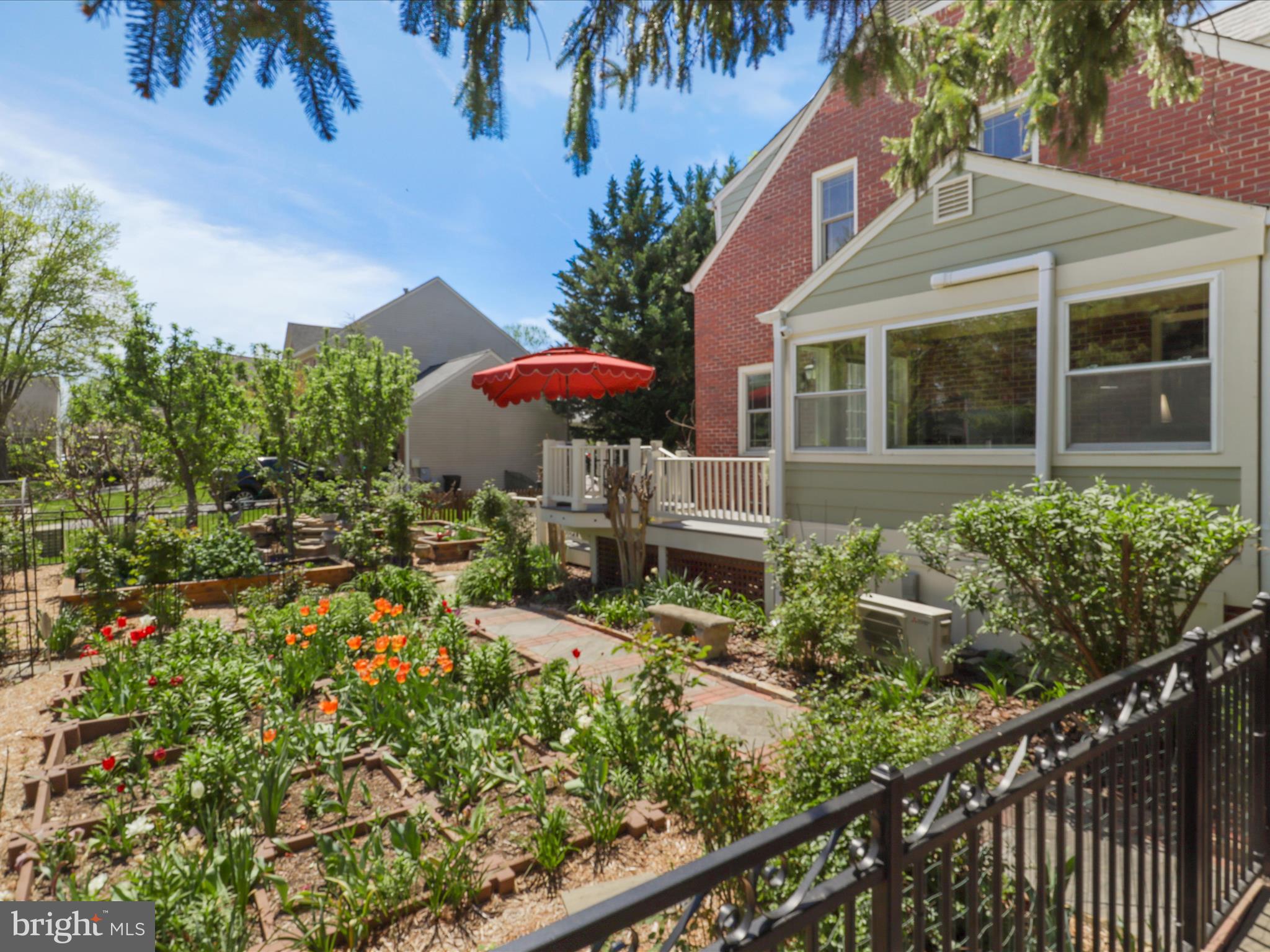 ESTATES AT ORCHARD COURT - Residential