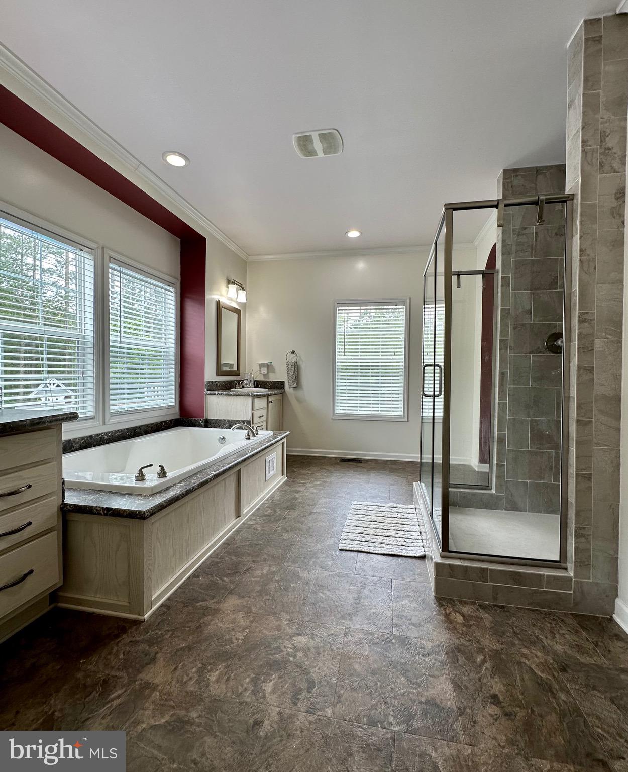 HICKORY RIDGE - Residential Lease