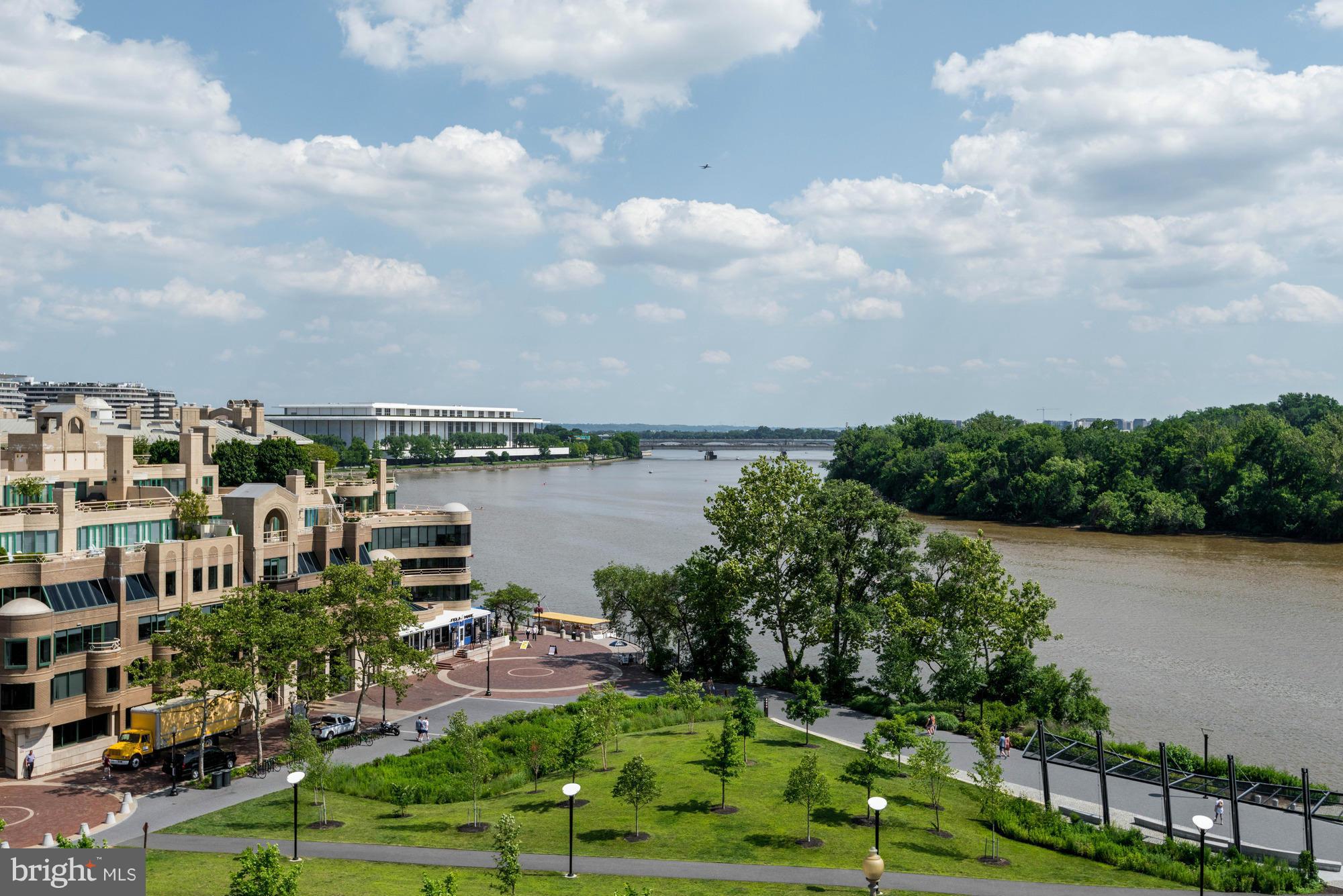 GEORGETOWN - Residential