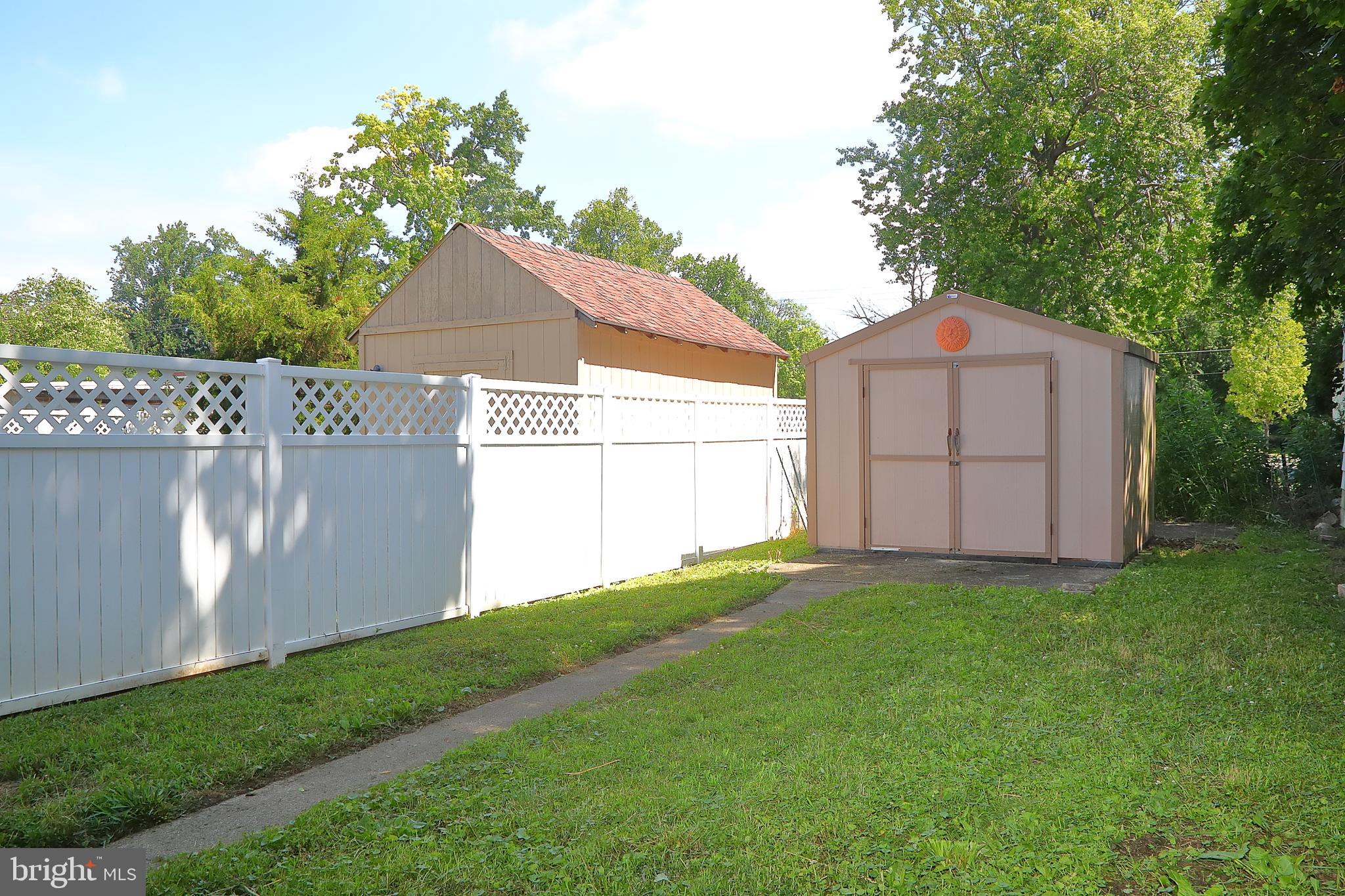 MANHEIM BOROUGH - Residential