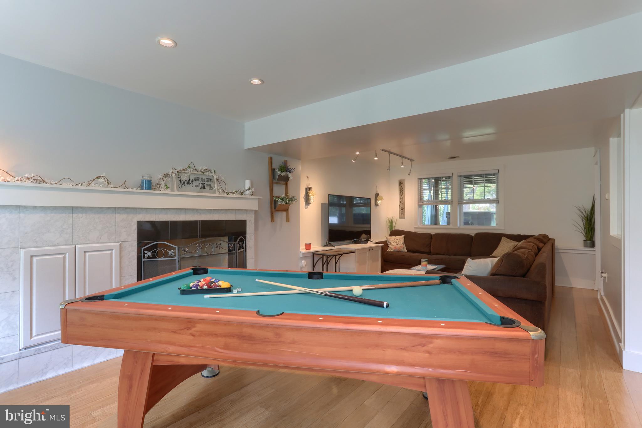 CHADDS FORD - Residential