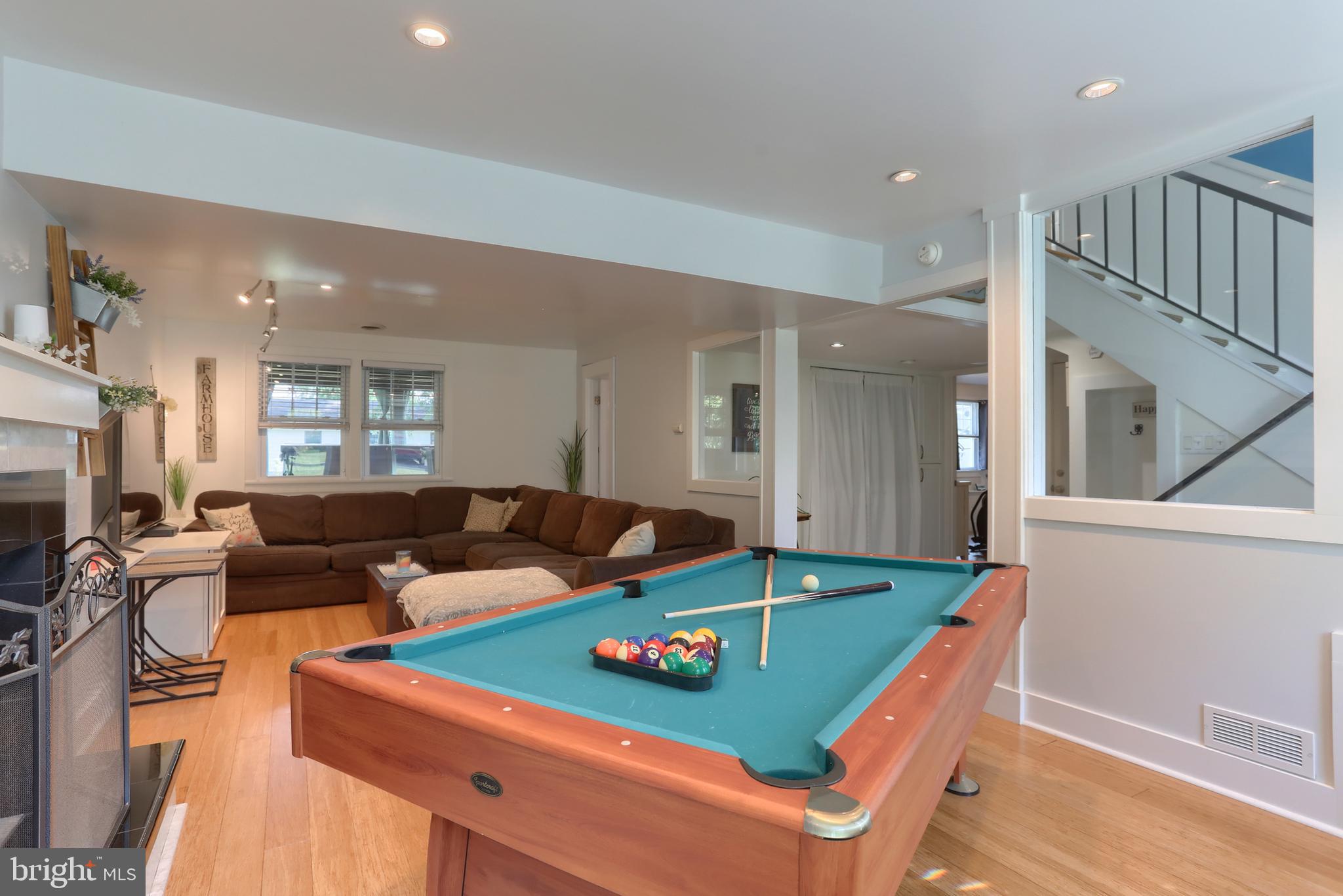 CHADDS FORD - Residential