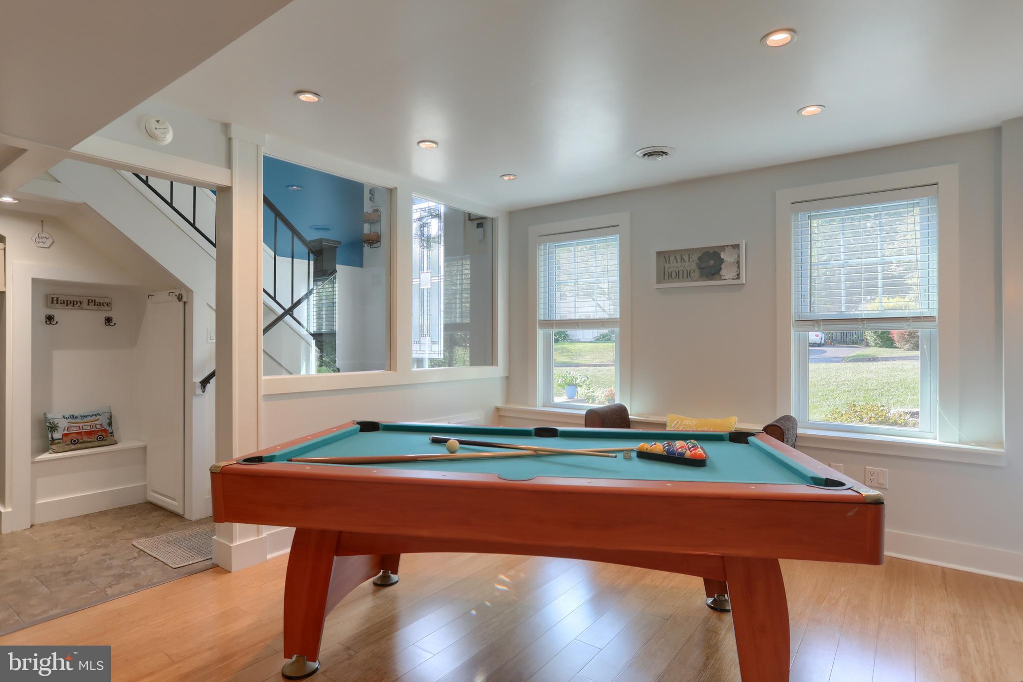 CHADDS FORD - Residential