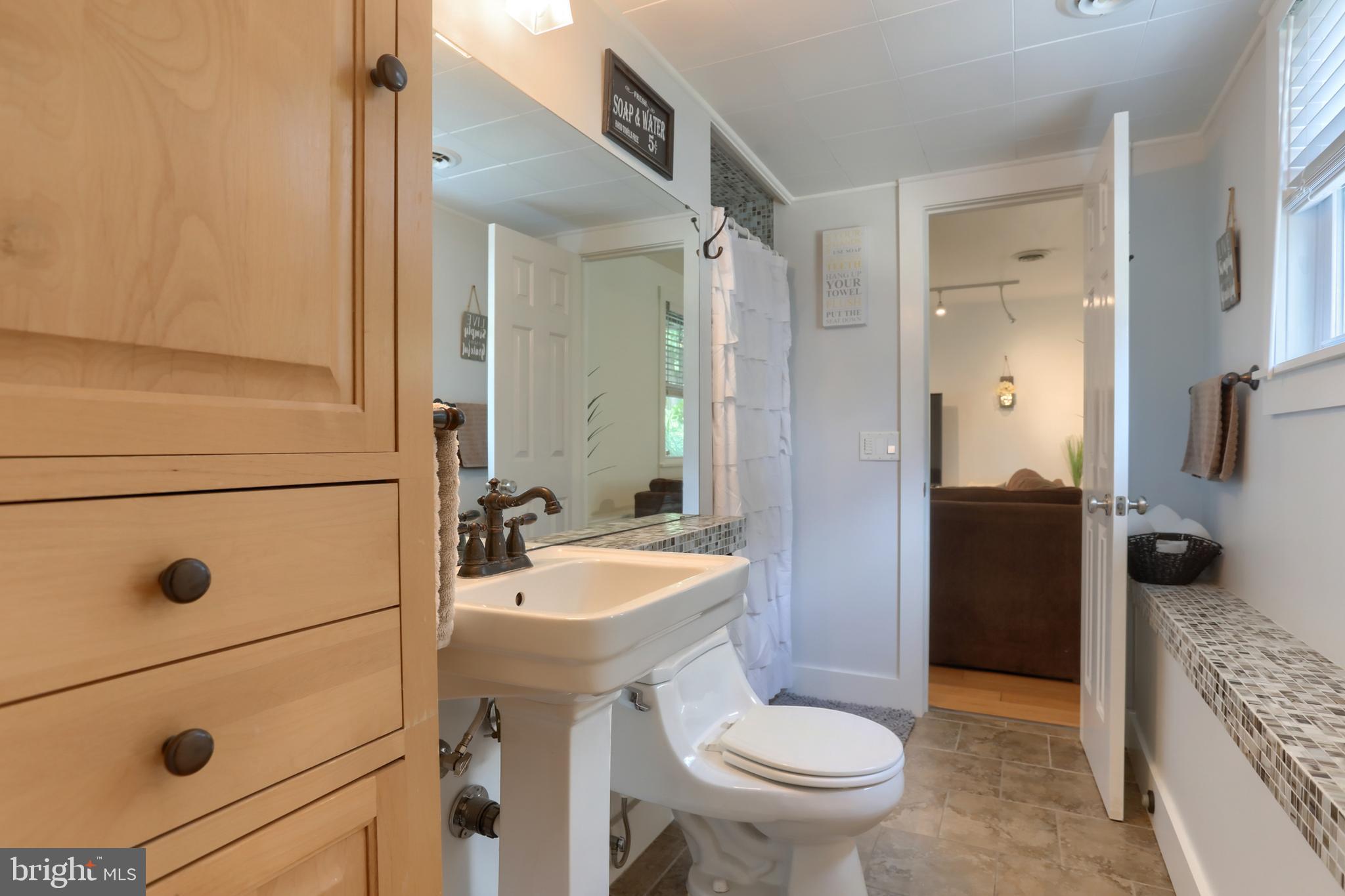 CHADDS FORD - Residential