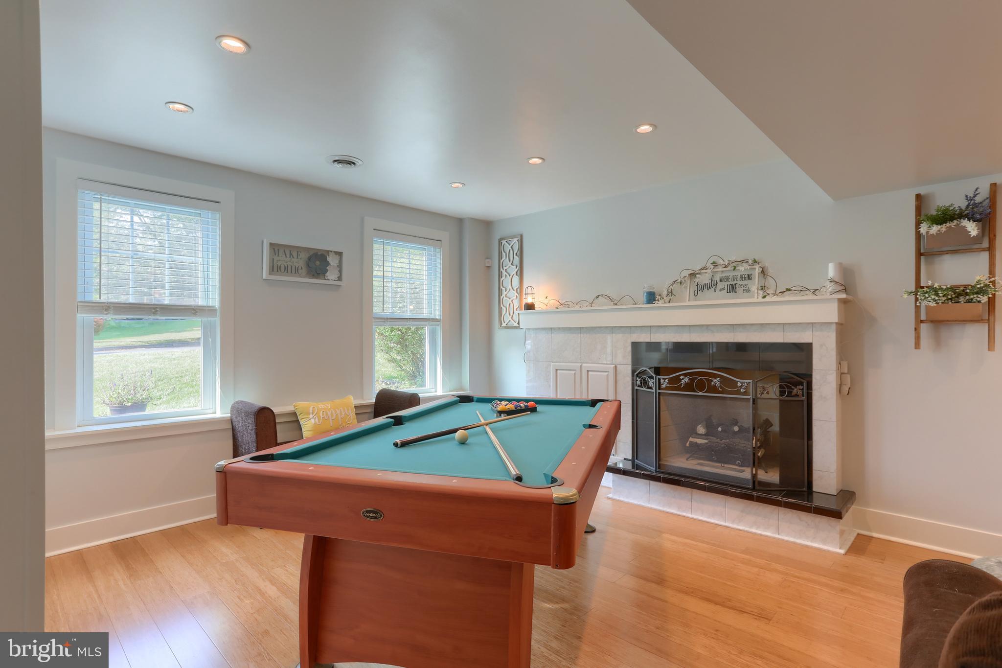 CHADDS FORD - Residential