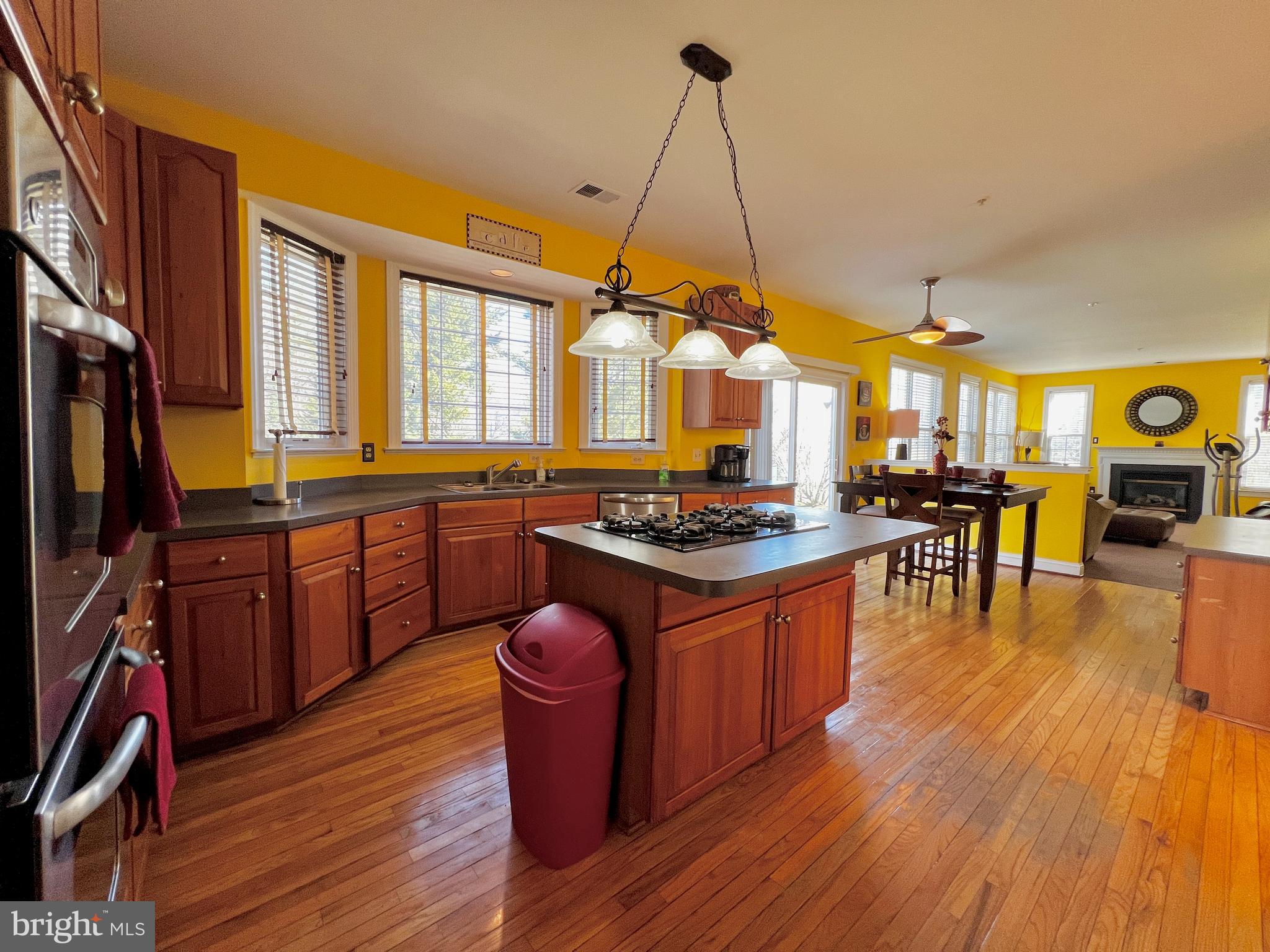MARLBORO MANOR-PLAT 1> - Residential