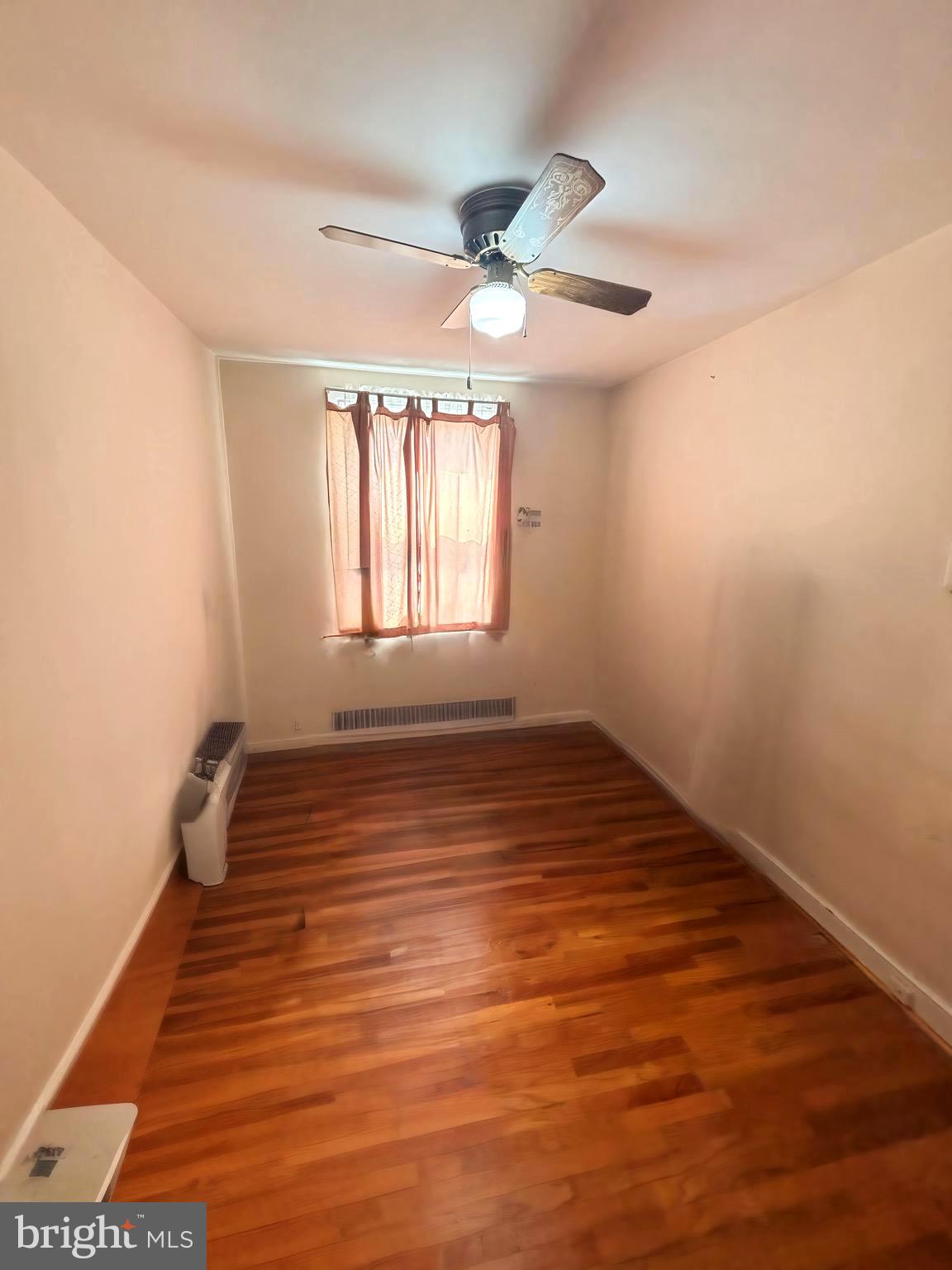 PHILADELPHIA (NORTHEAST) - Residential