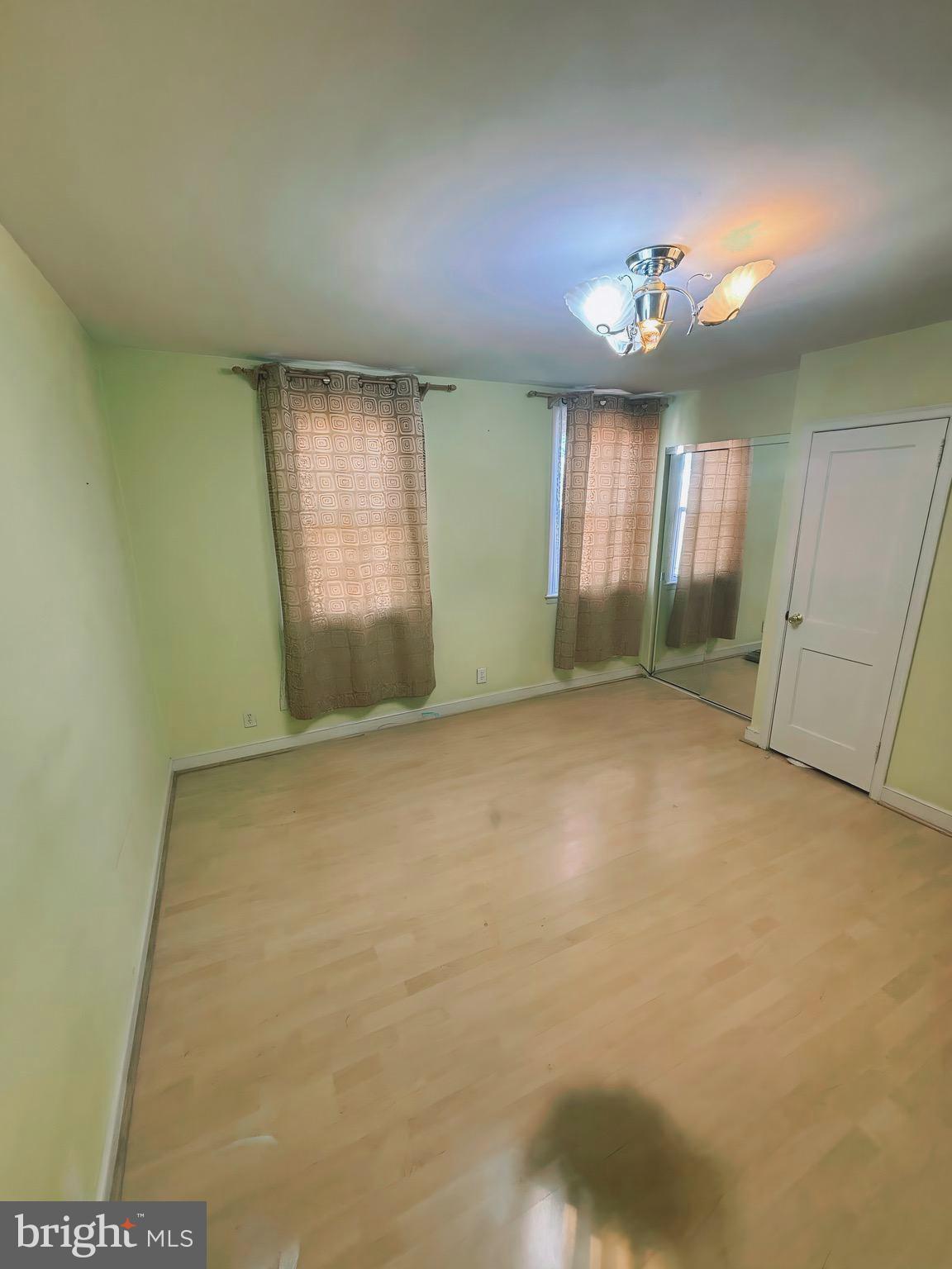 PHILADELPHIA (NORTHEAST) - Residential
