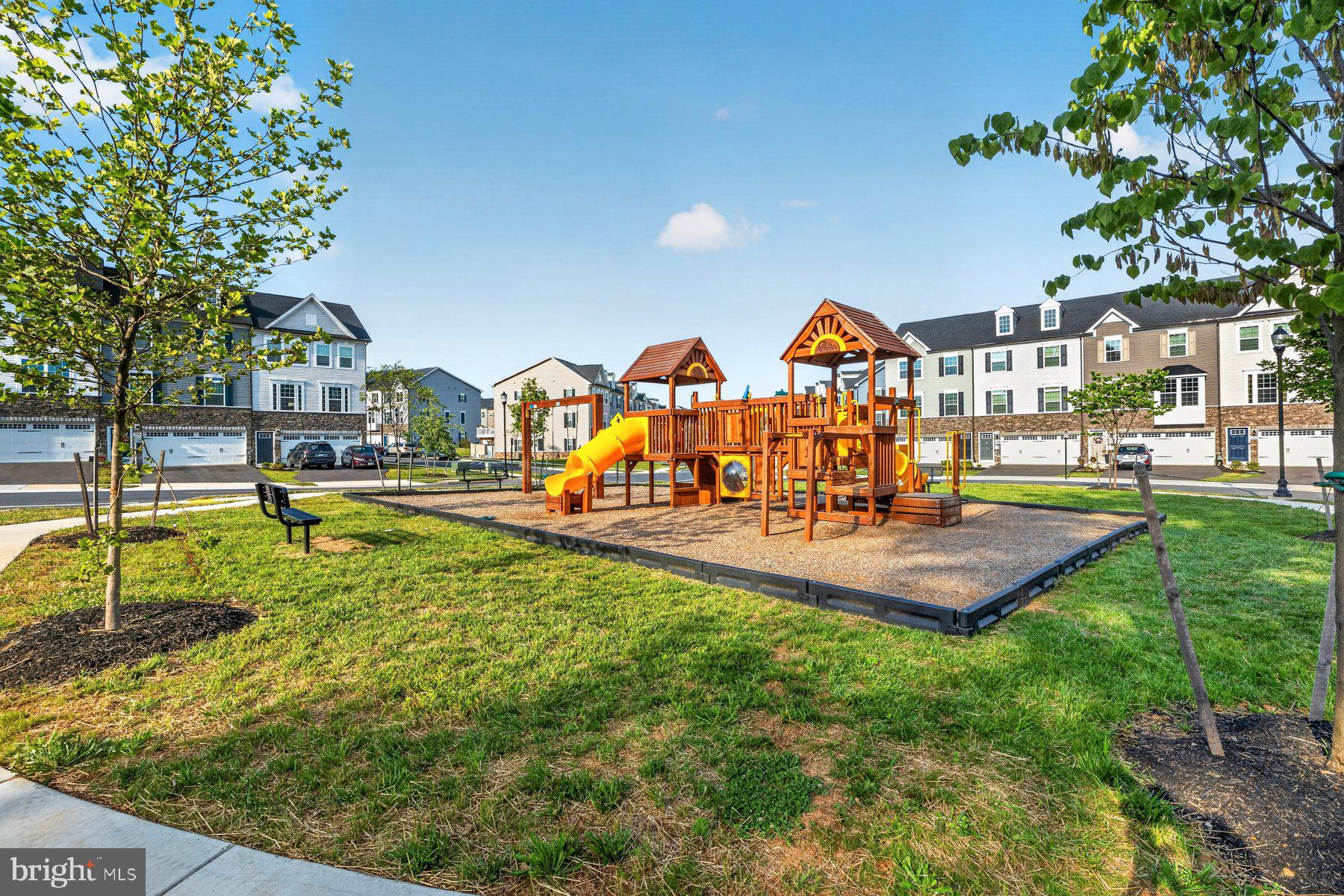 BELLE AIR TOWNHOMES - Residential