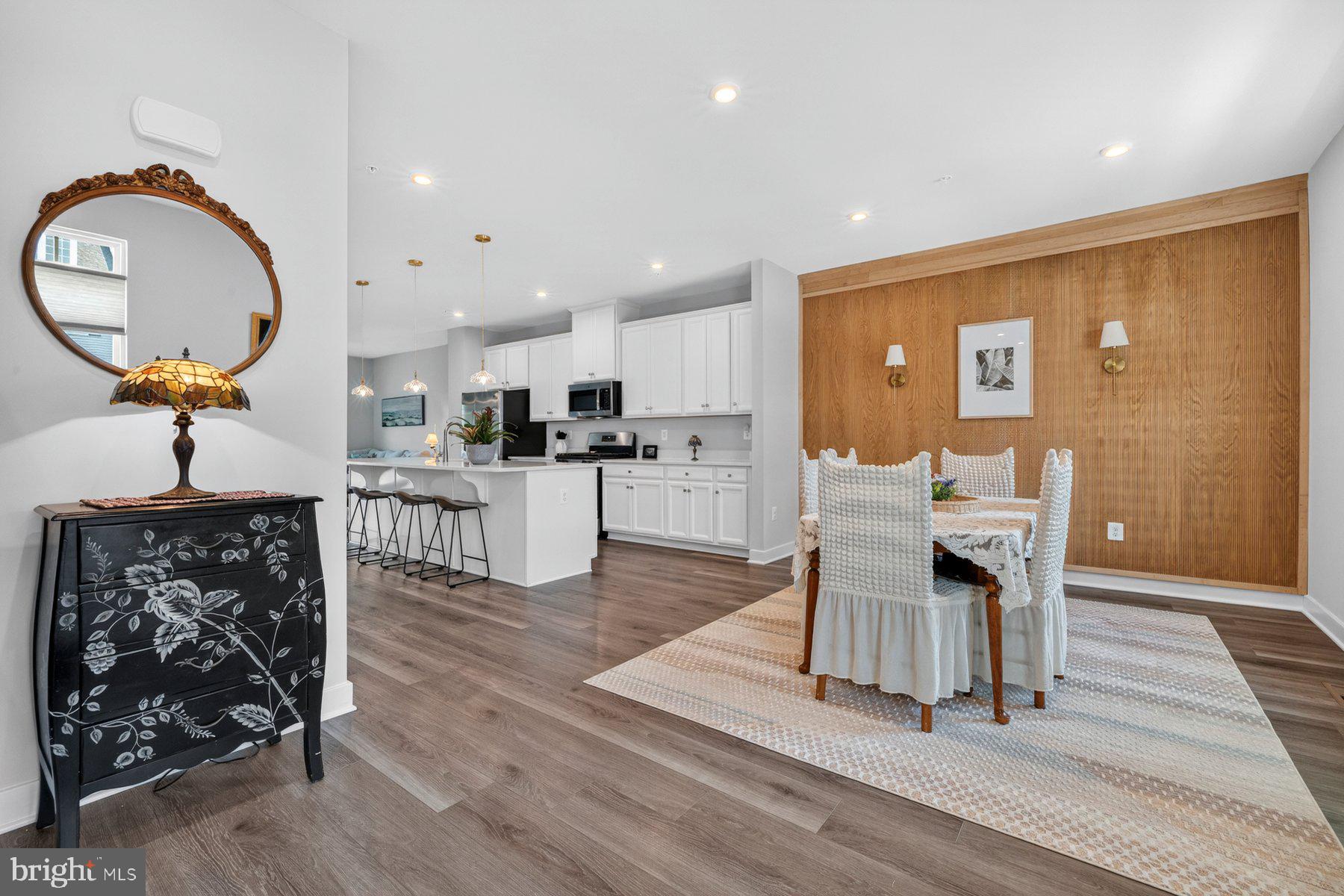 BELLE AIR TOWNHOMES - Residential