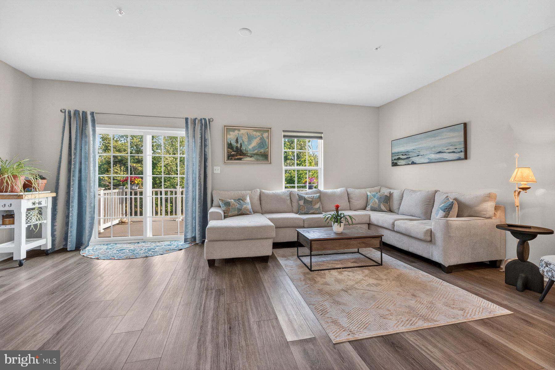 BELLE AIR TOWNHOMES - Residential