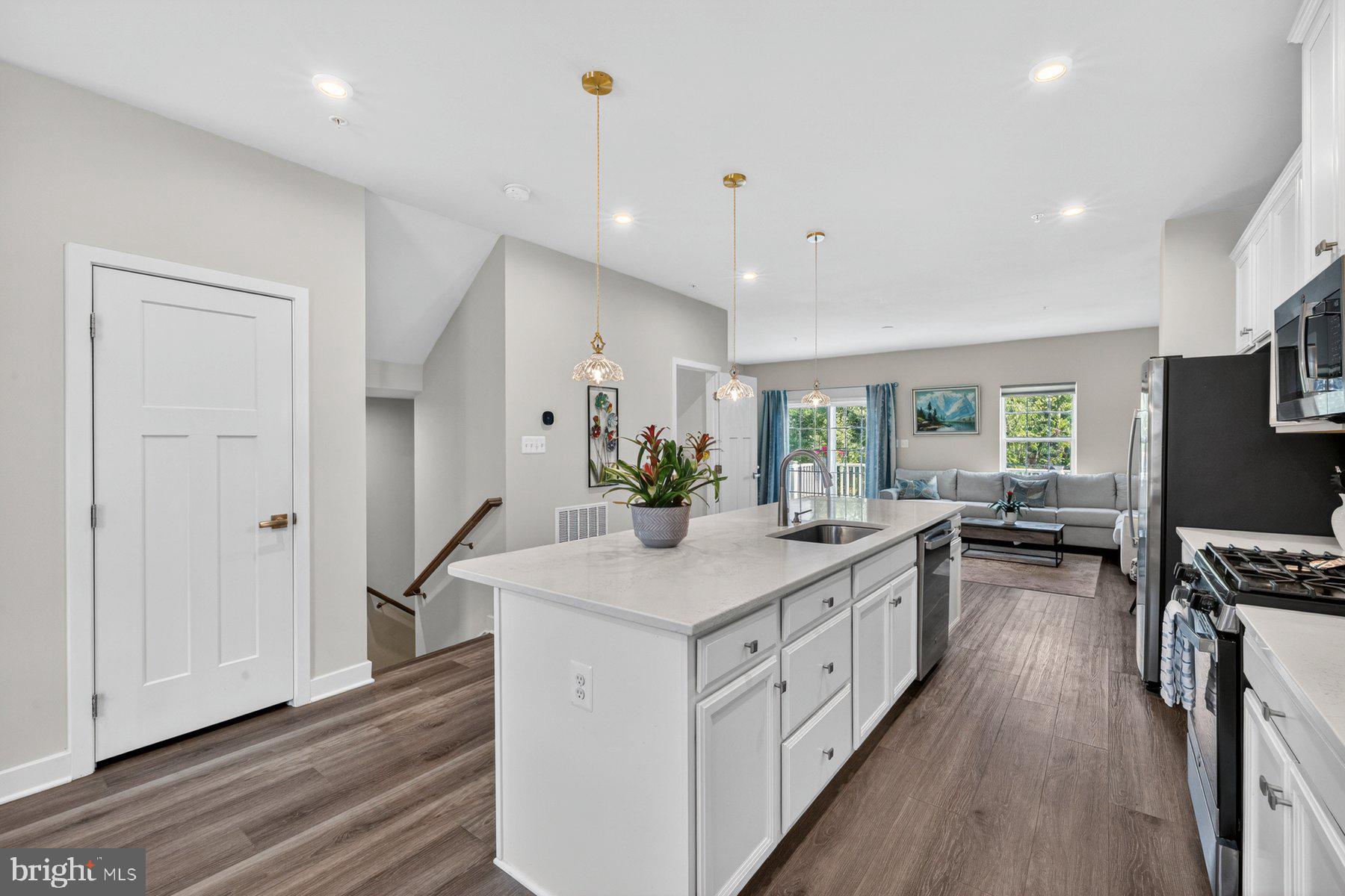 BELLE AIR TOWNHOMES - Residential