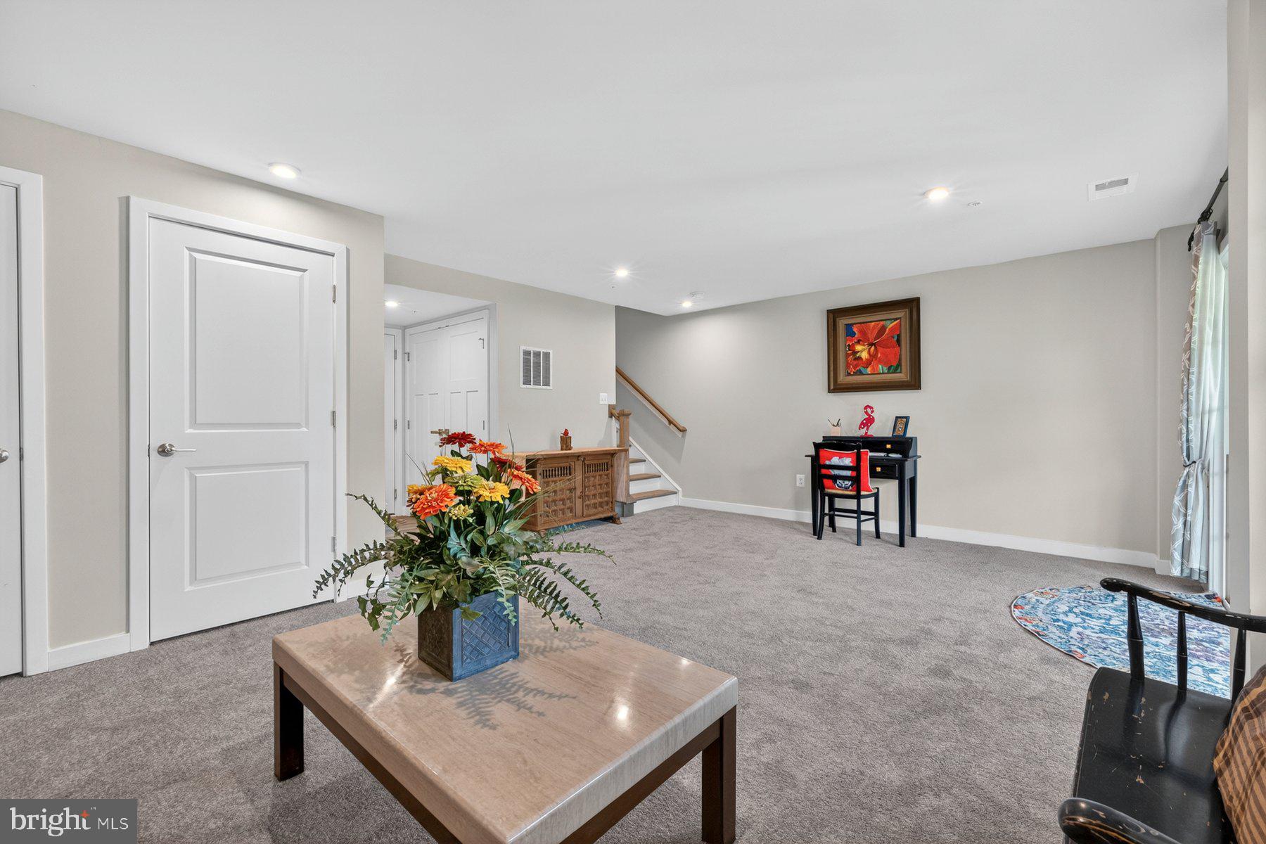 BELLE AIR TOWNHOMES - Residential