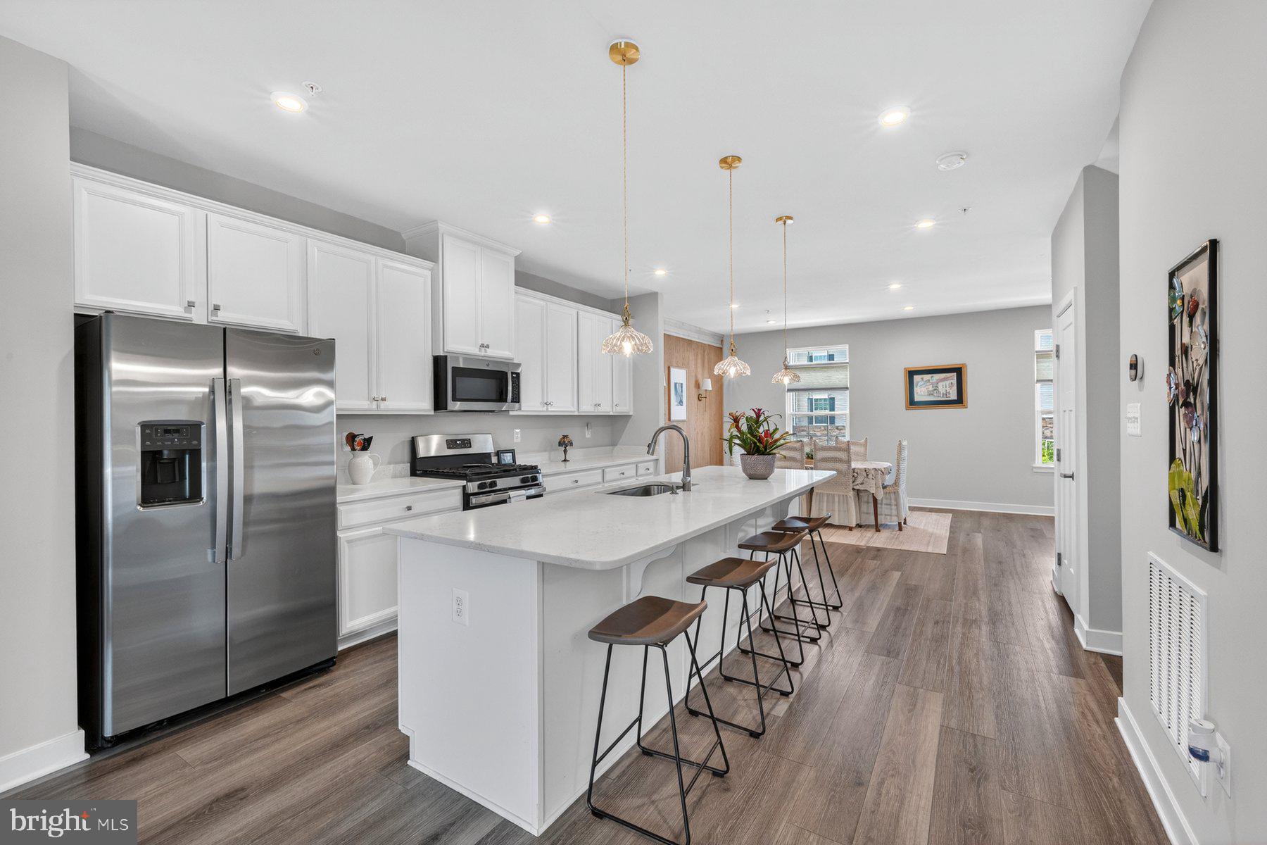 BELLE AIR TOWNHOMES - Residential