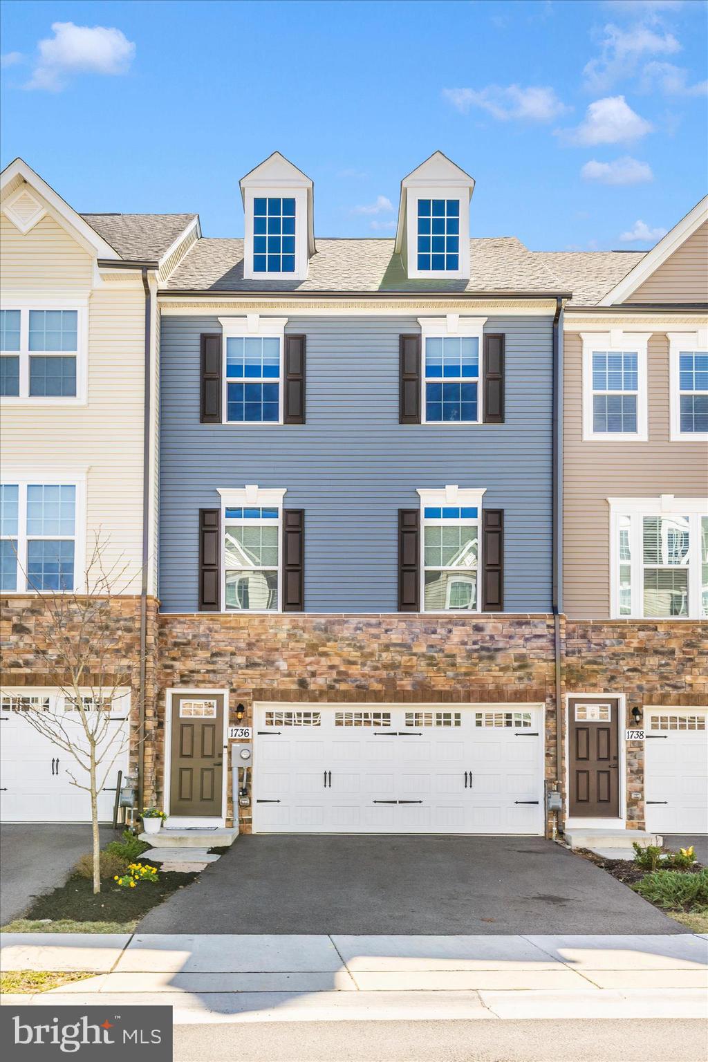 BELLE AIR TOWNHOMES - Residential