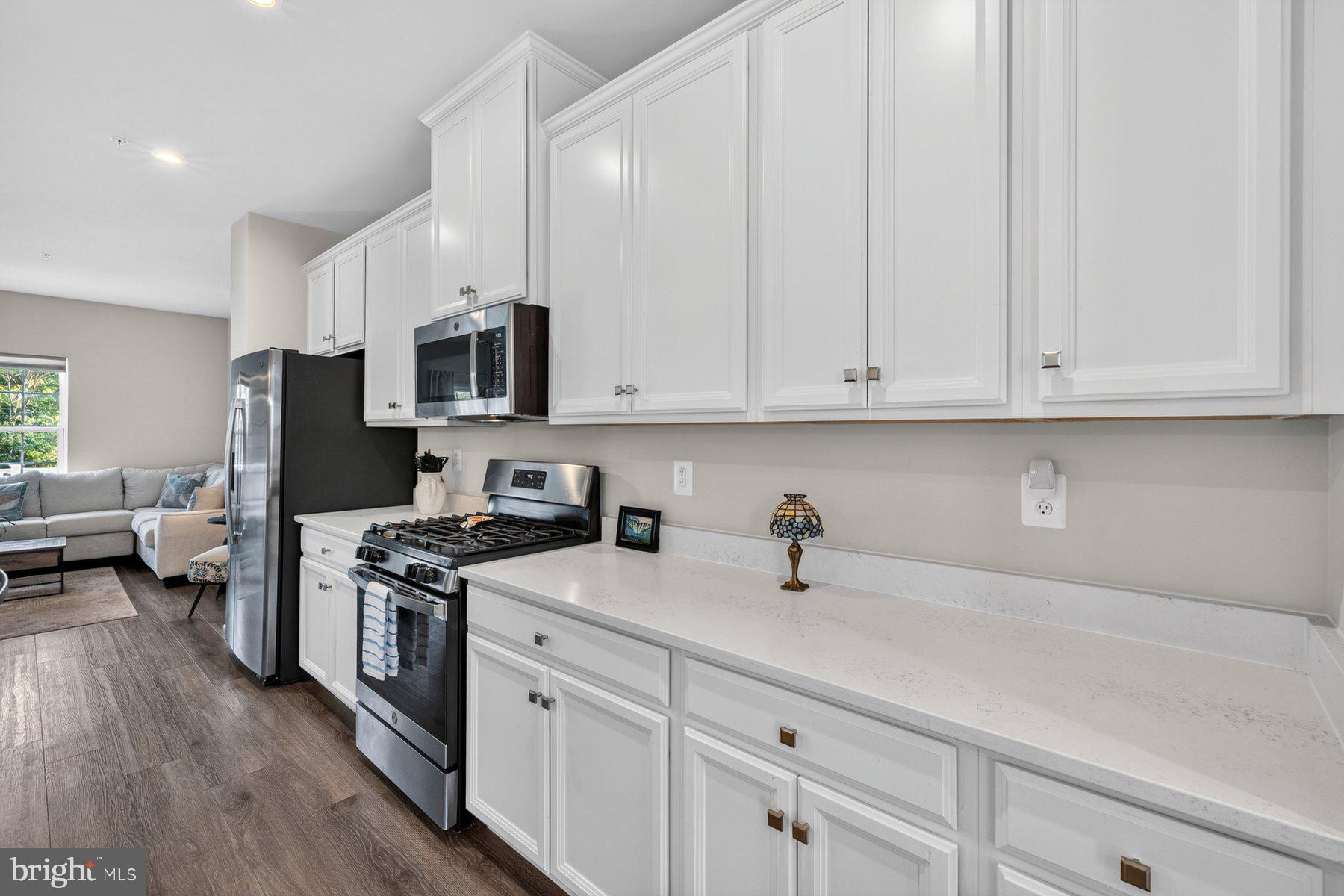 BELLE AIR TOWNHOMES - Residential
