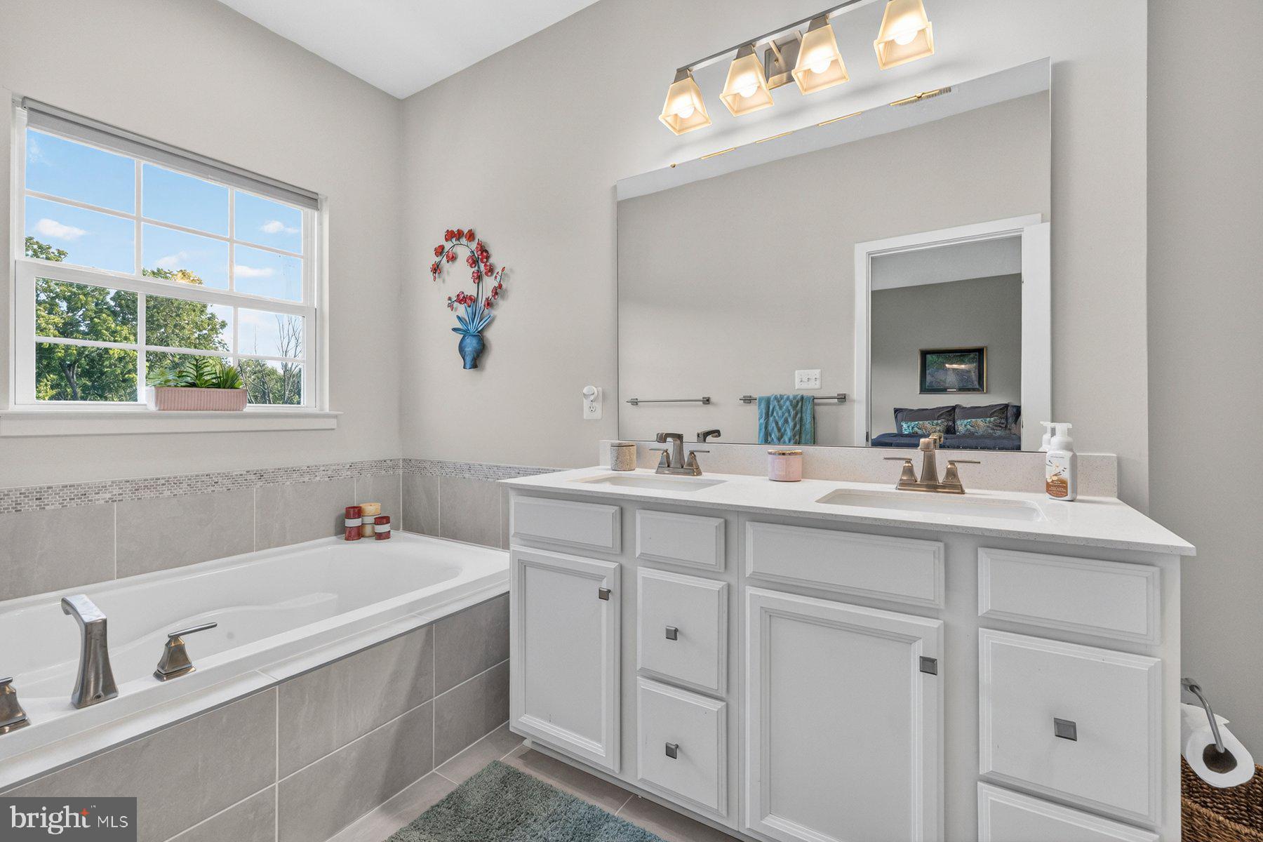 BELLE AIR TOWNHOMES - Residential