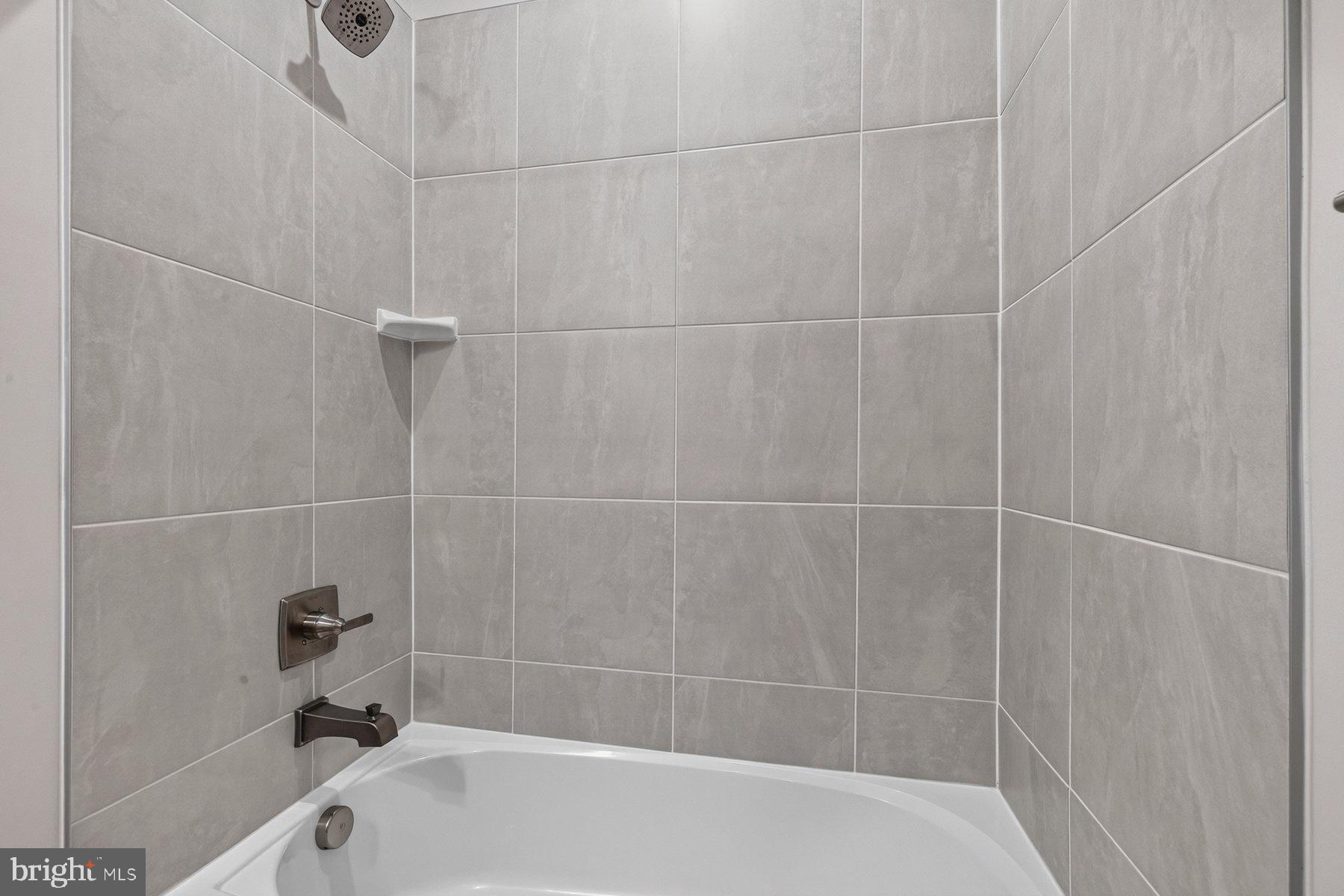 BELLE AIR TOWNHOMES - Residential