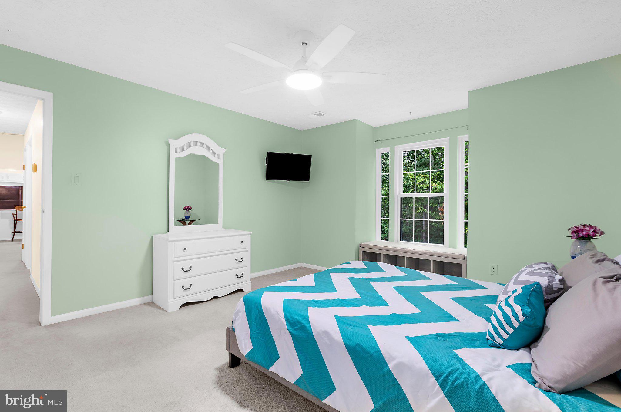 DEEP CREEK COMMONS - Residential