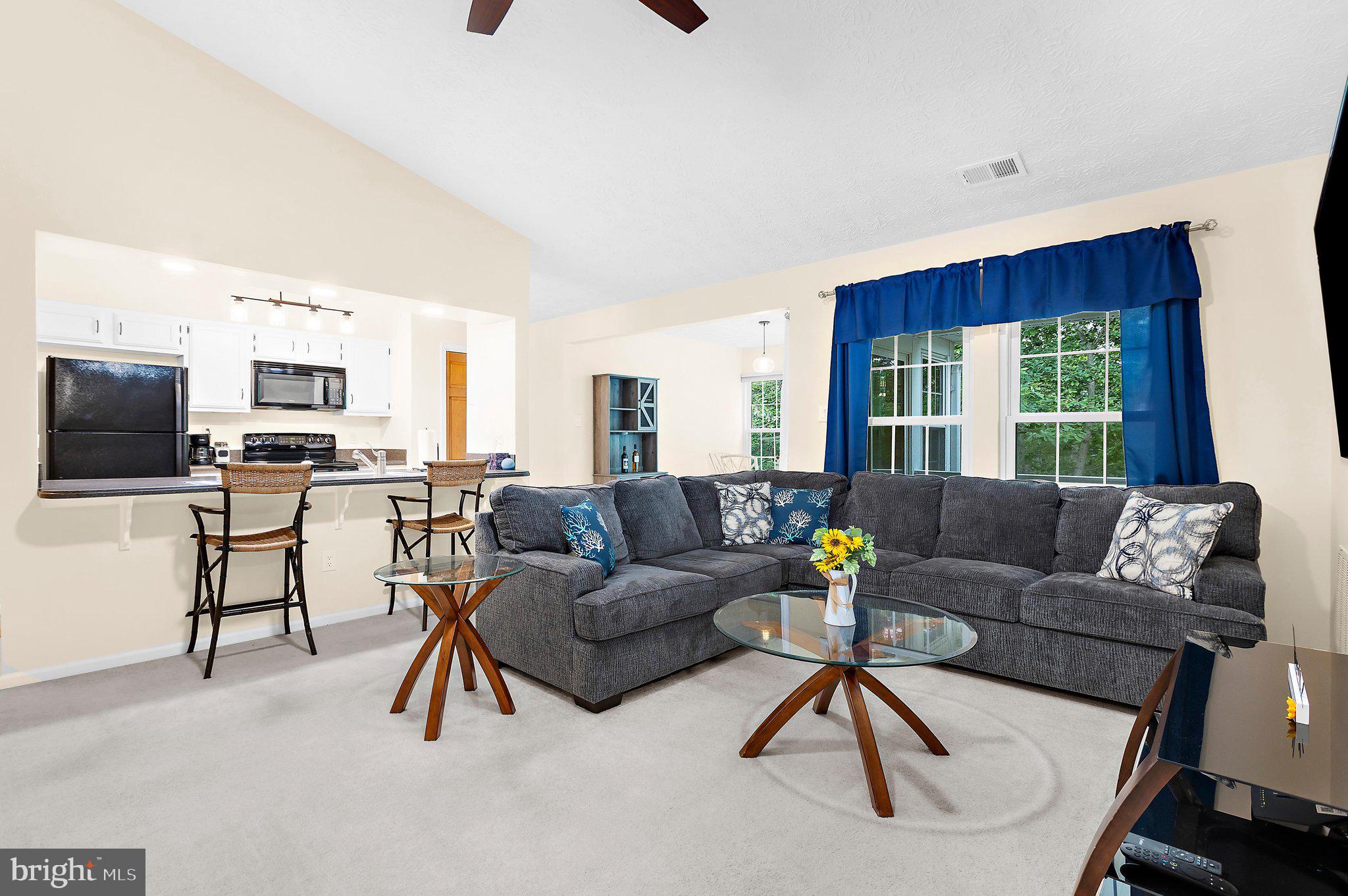 DEEP CREEK COMMONS - Residential