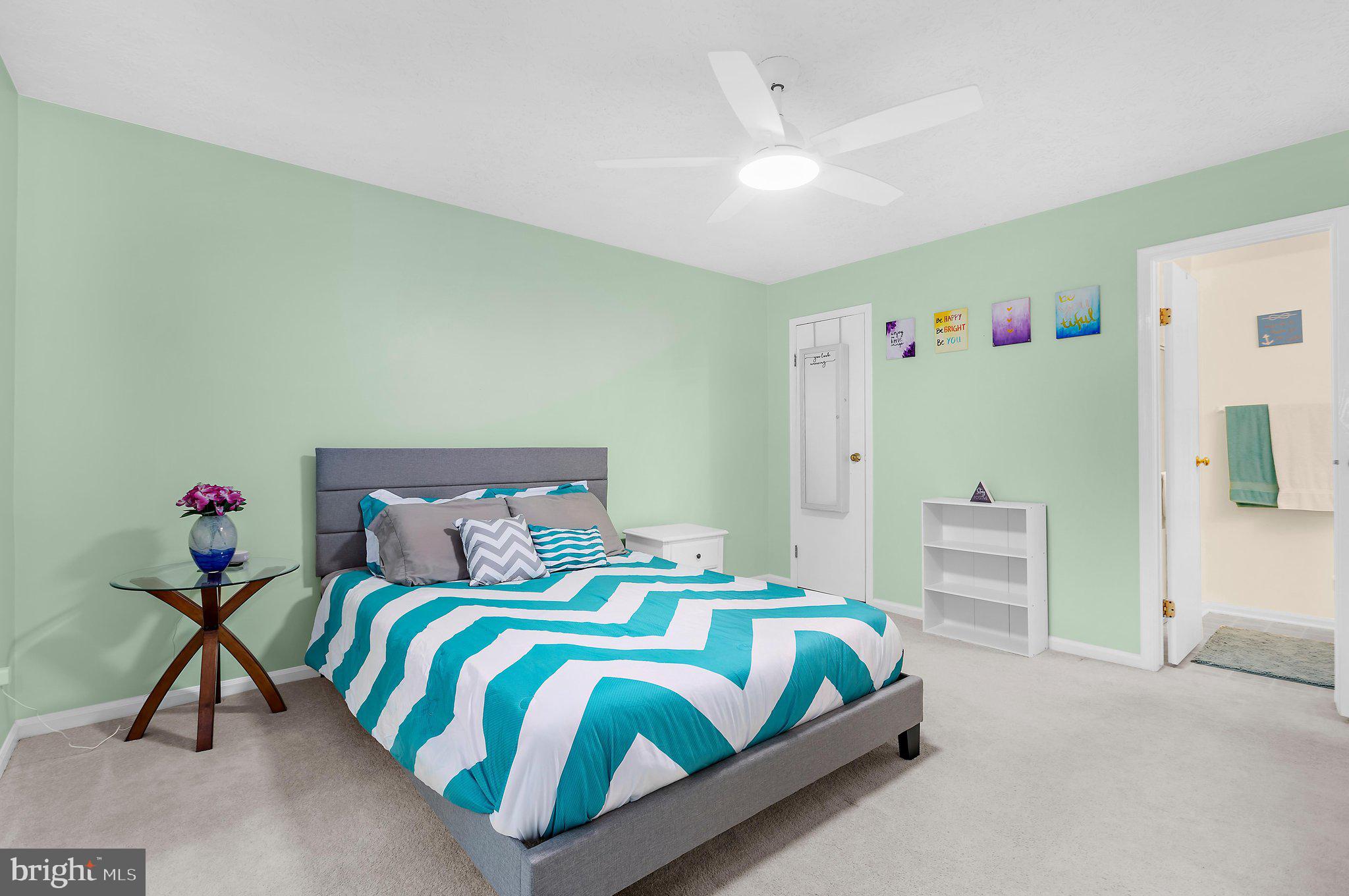 DEEP CREEK COMMONS - Residential