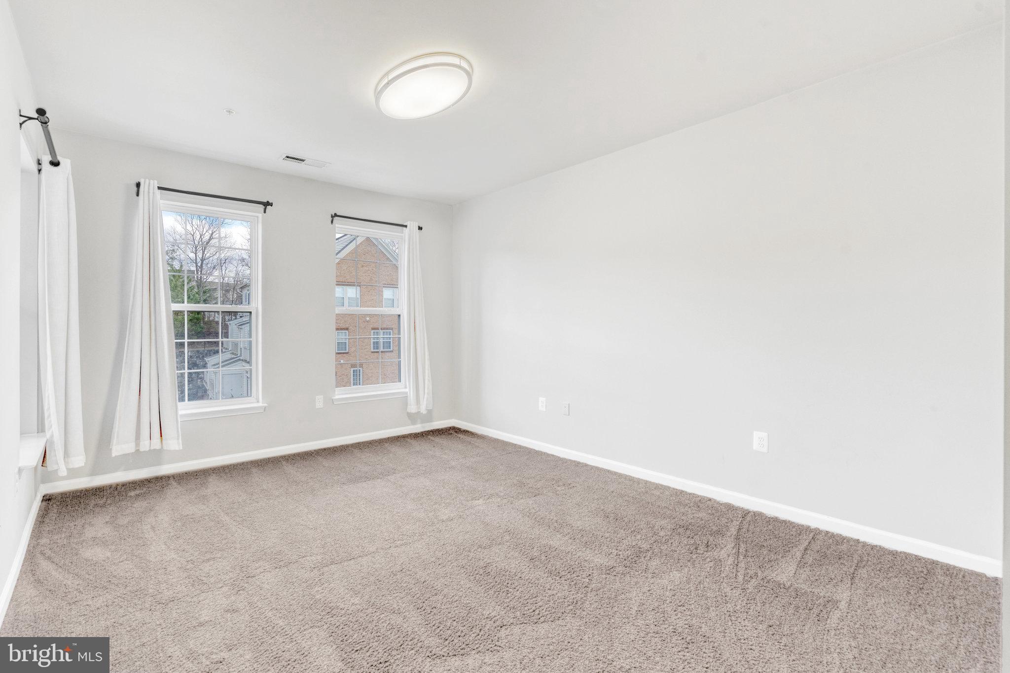 THE RESERVE CONDOMINIUMS - Residential Lease