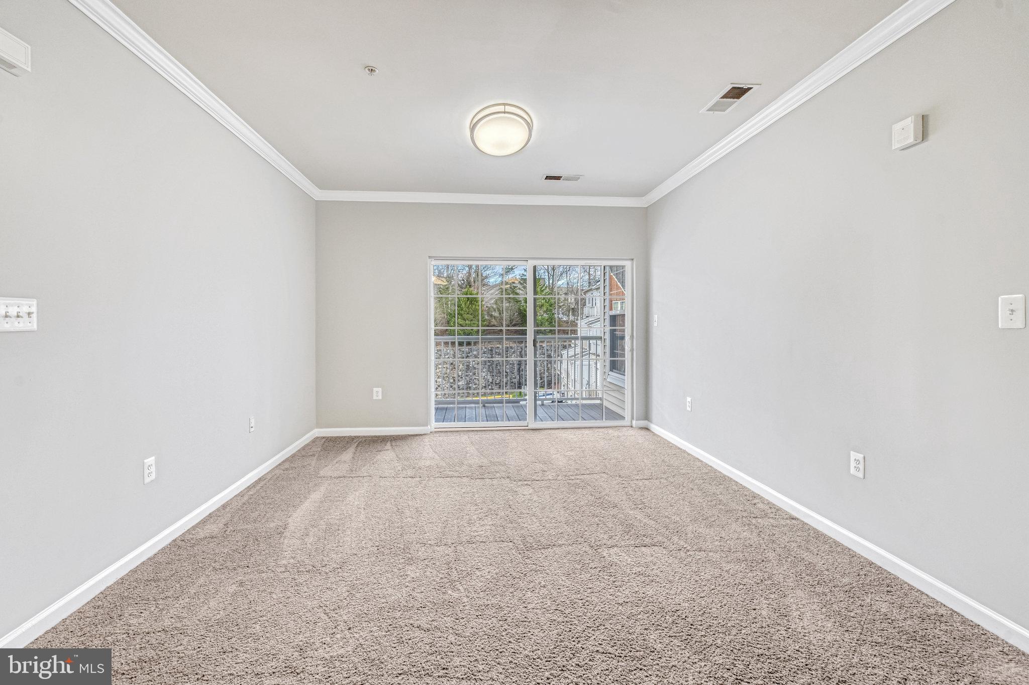 THE RESERVE CONDOMINIUMS - Residential Lease