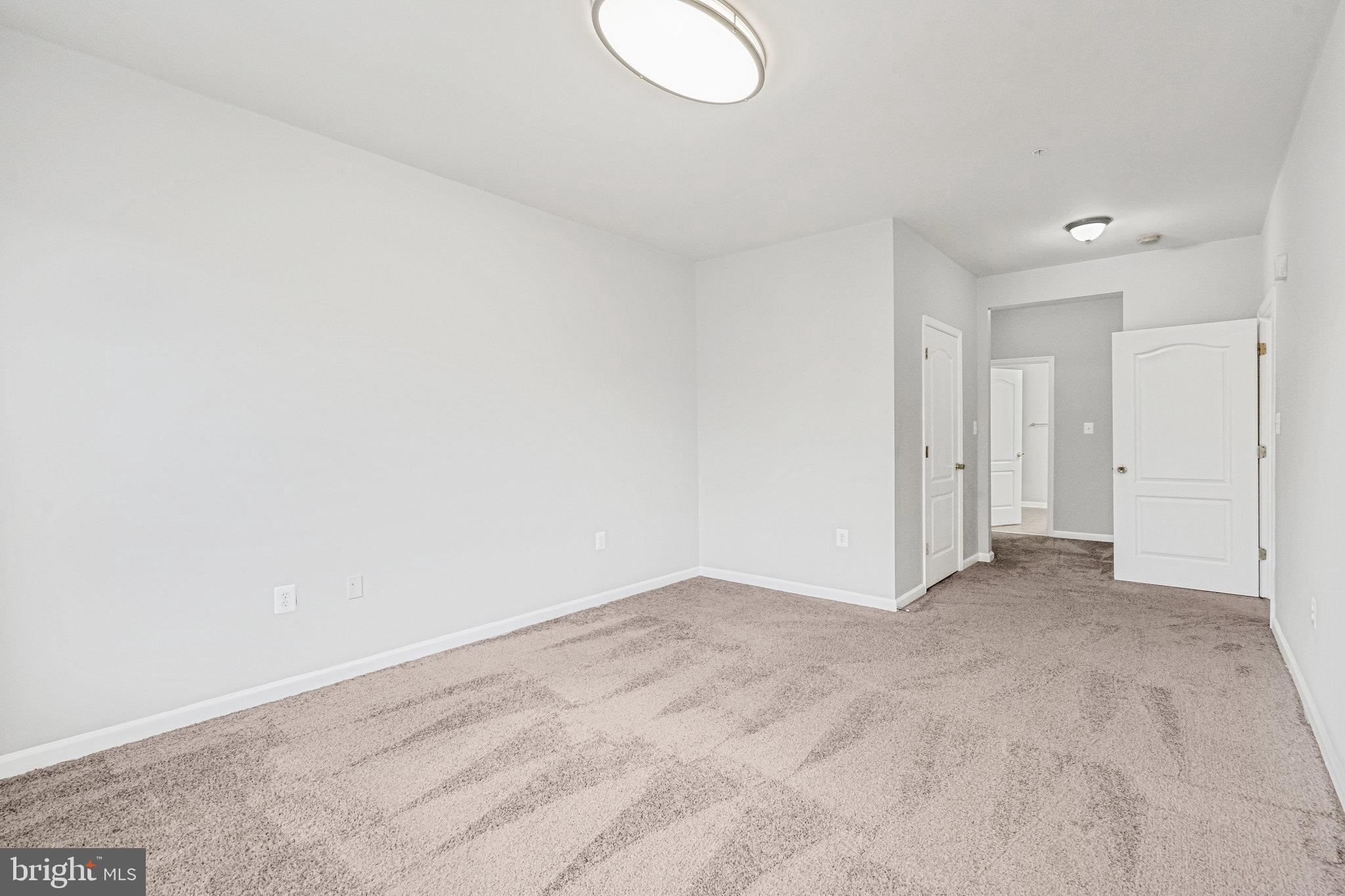 THE RESERVE CONDOMINIUMS - Residential Lease