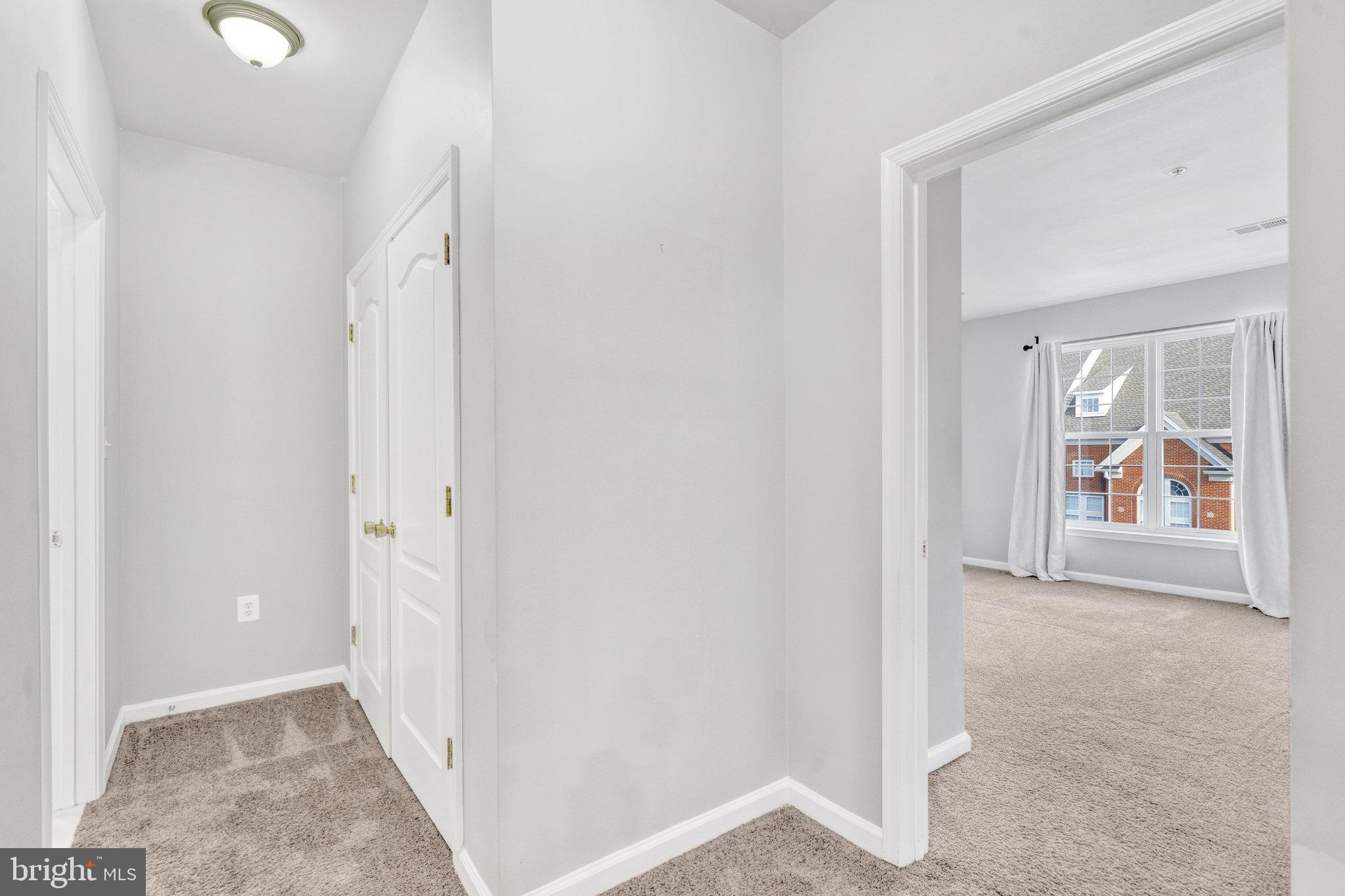 THE RESERVE CONDOMINIUMS - Residential Lease