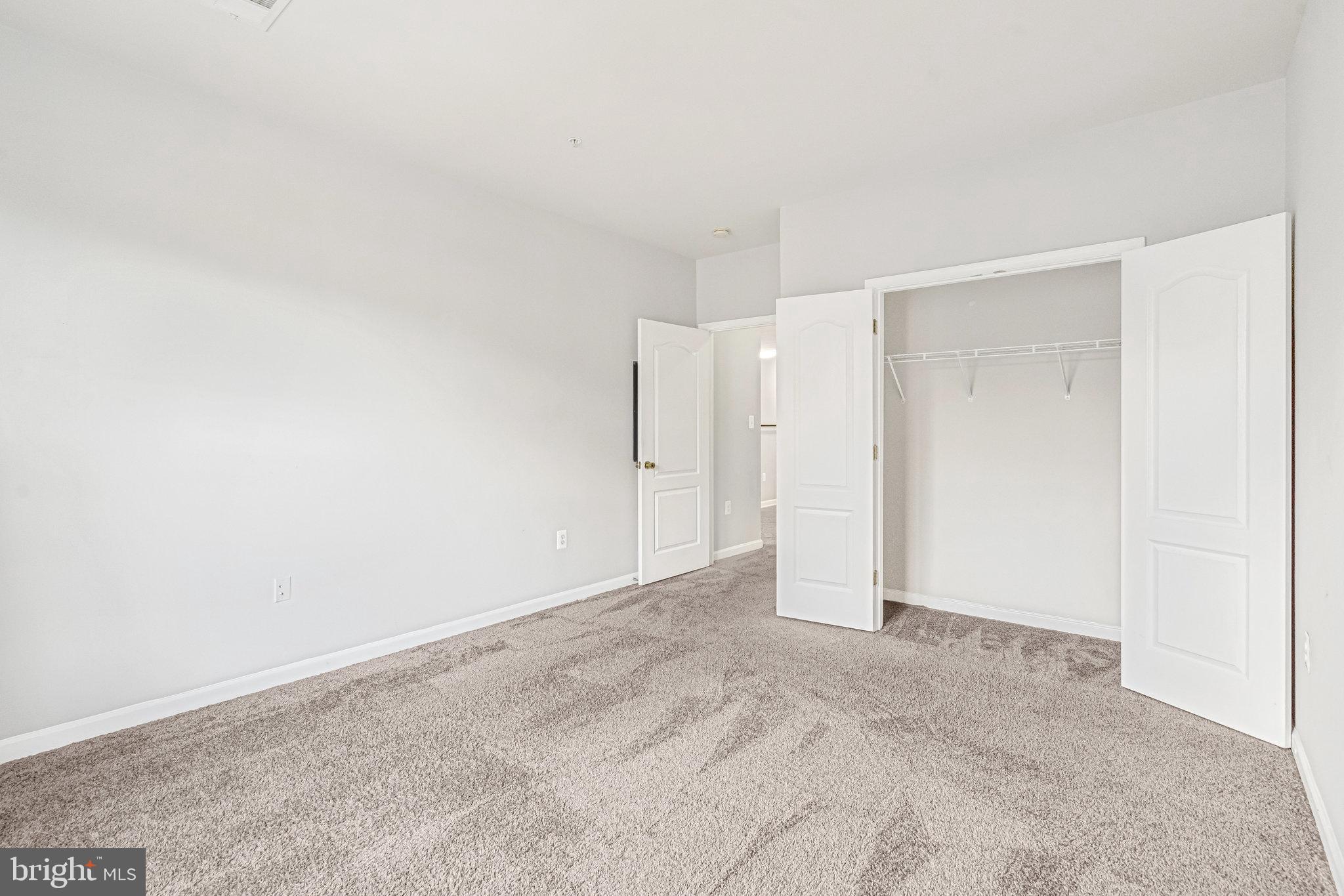 THE RESERVE CONDOMINIUMS - Residential Lease