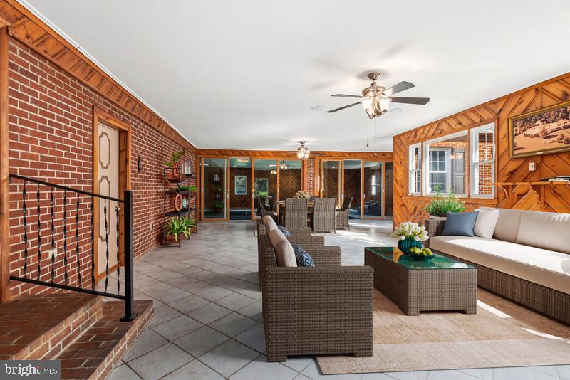 HUNTER GREEN - Residential