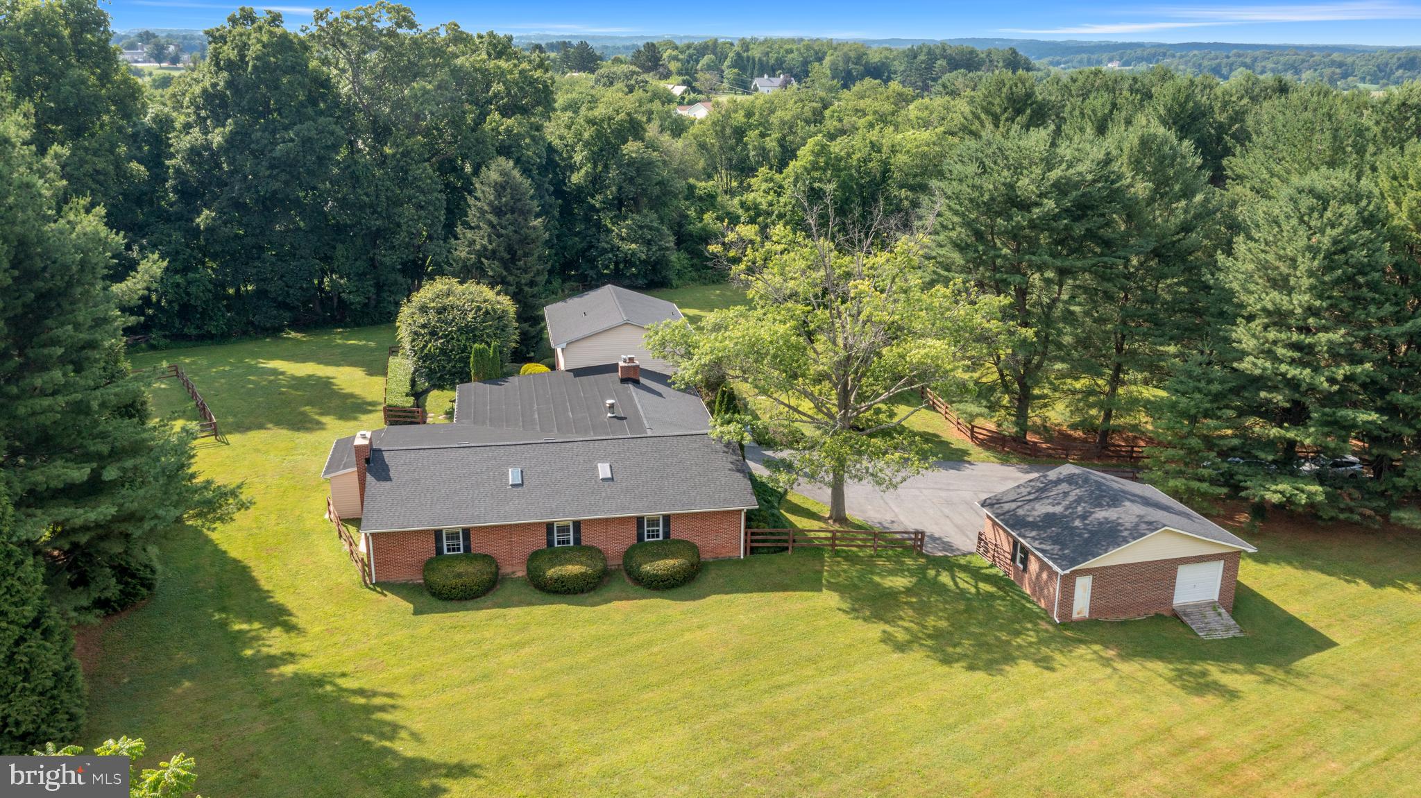 HUNTER GREEN - Residential