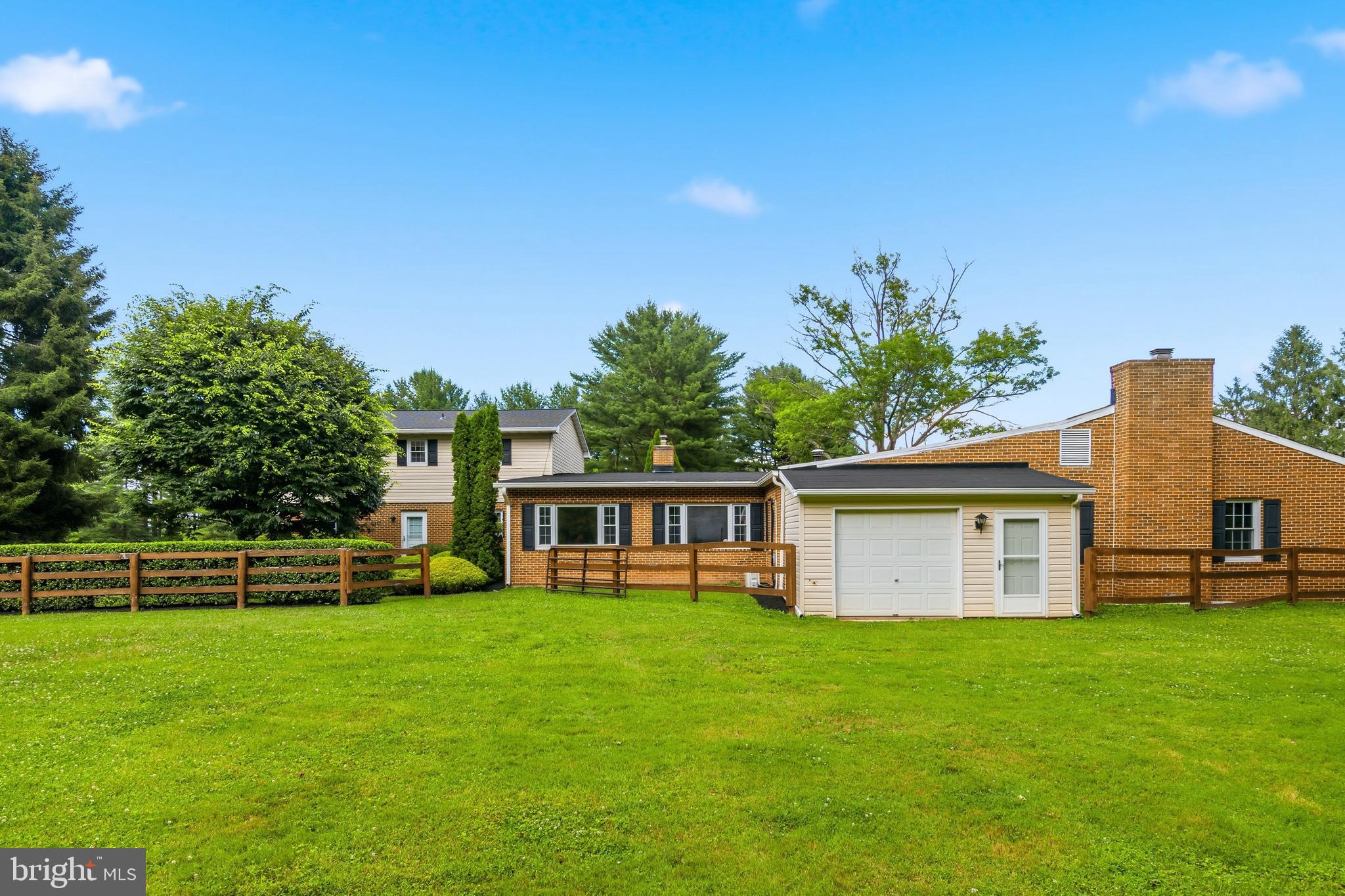 HUNTER GREEN - Residential