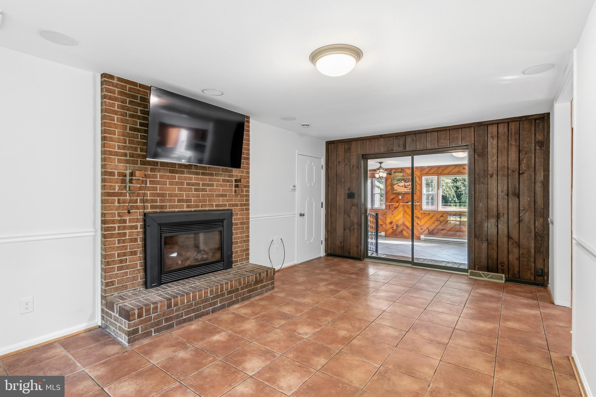 HUNTER GREEN - Residential