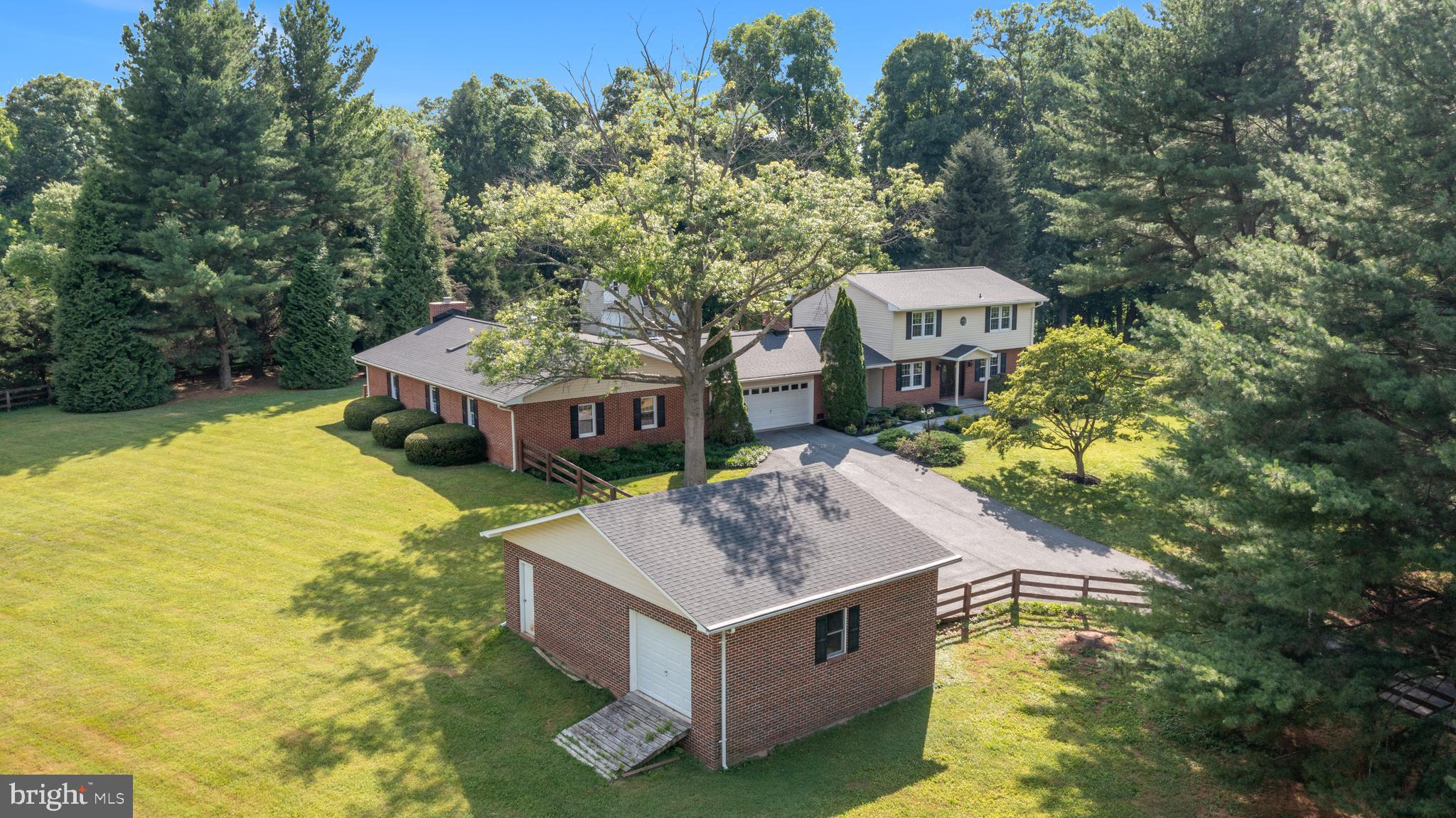 HUNTER GREEN - Residential