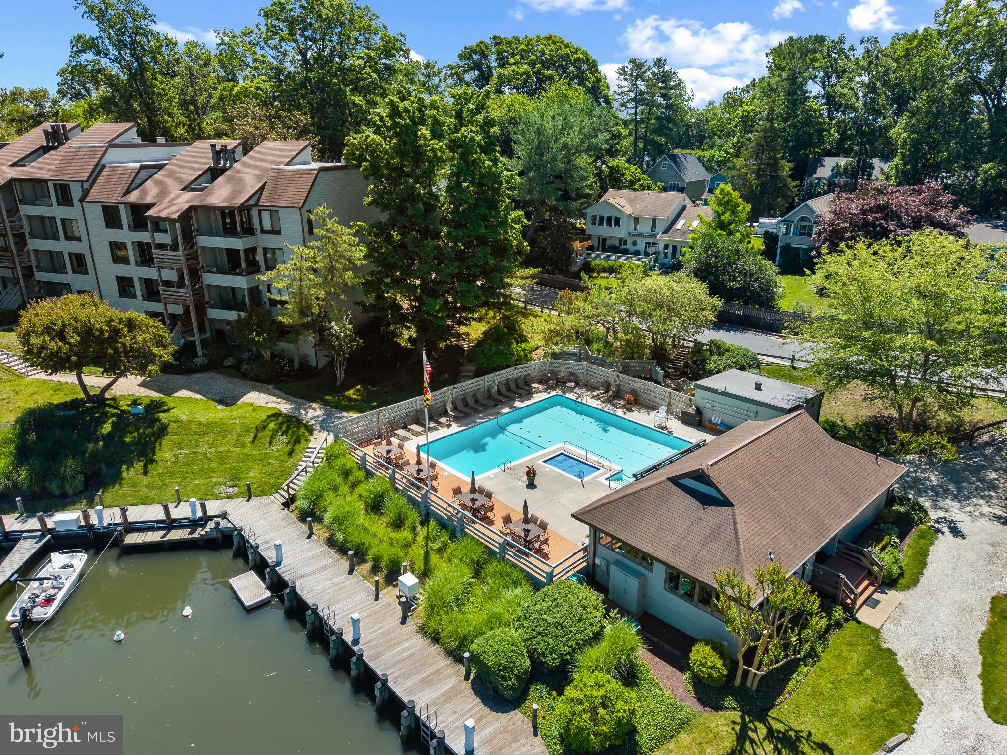 THE POINT CONDO - Residential